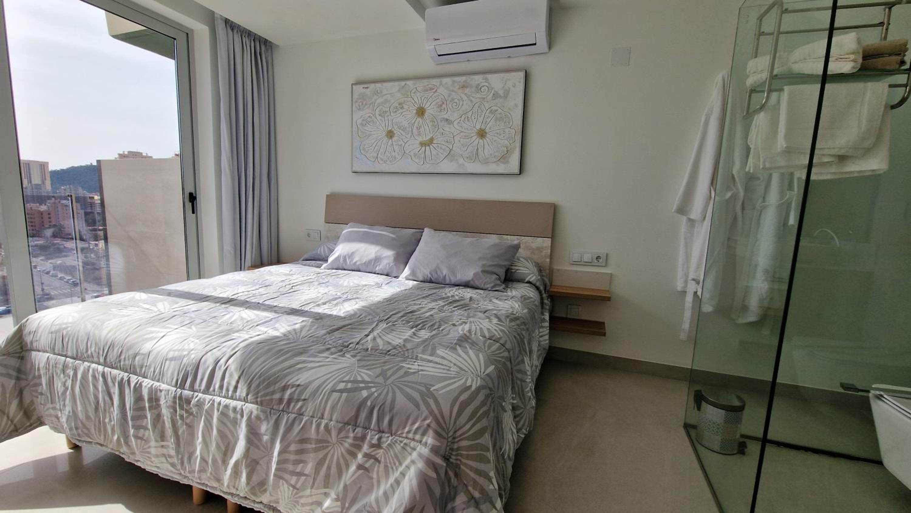 Apartment - Split Level - Photo 3