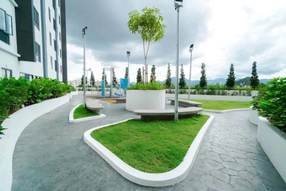 Apartment with Mountain View photo 2