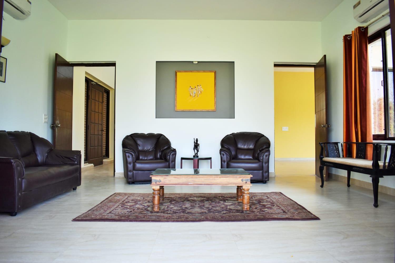 Villa photo 3