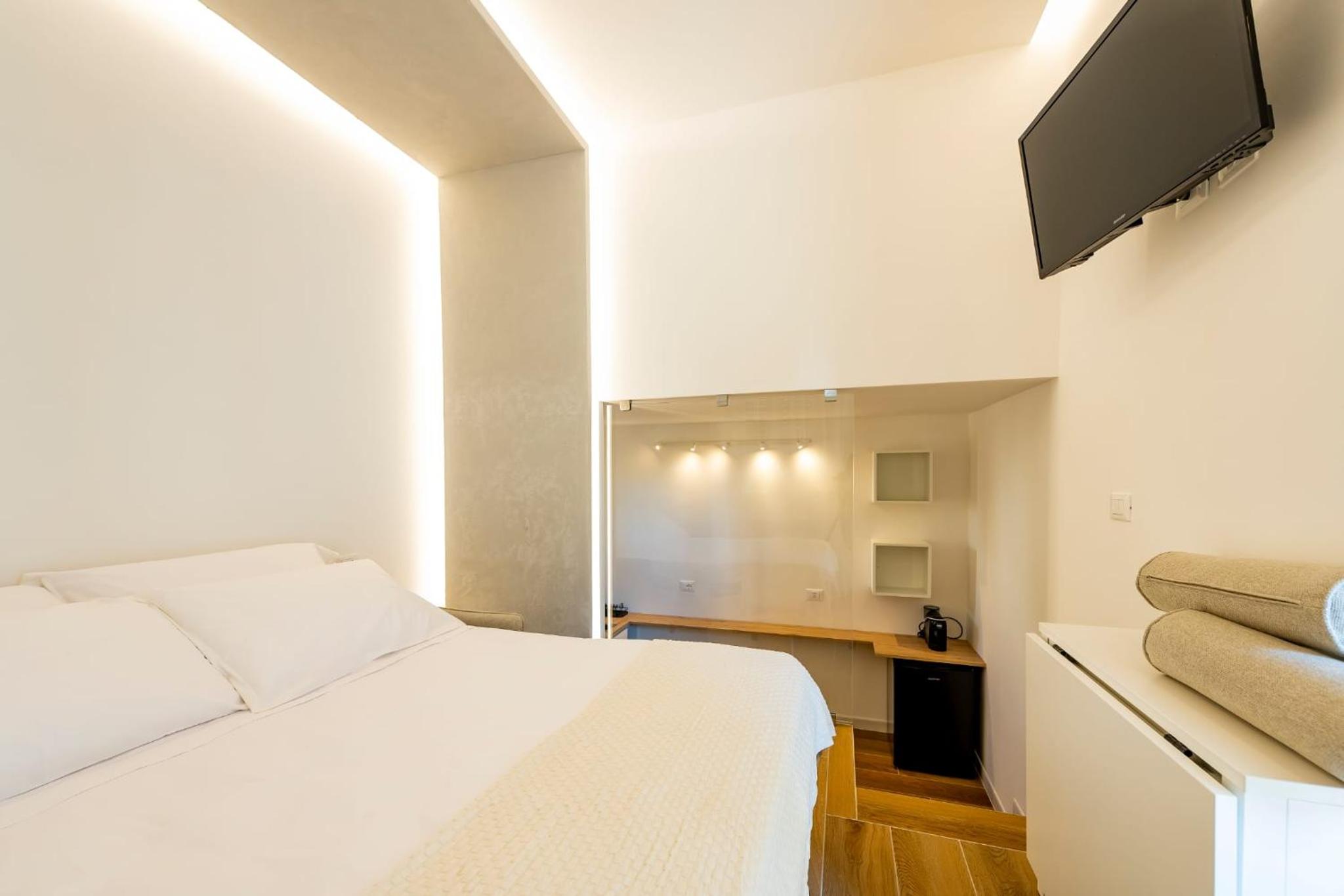 Studio with Sofa Bed