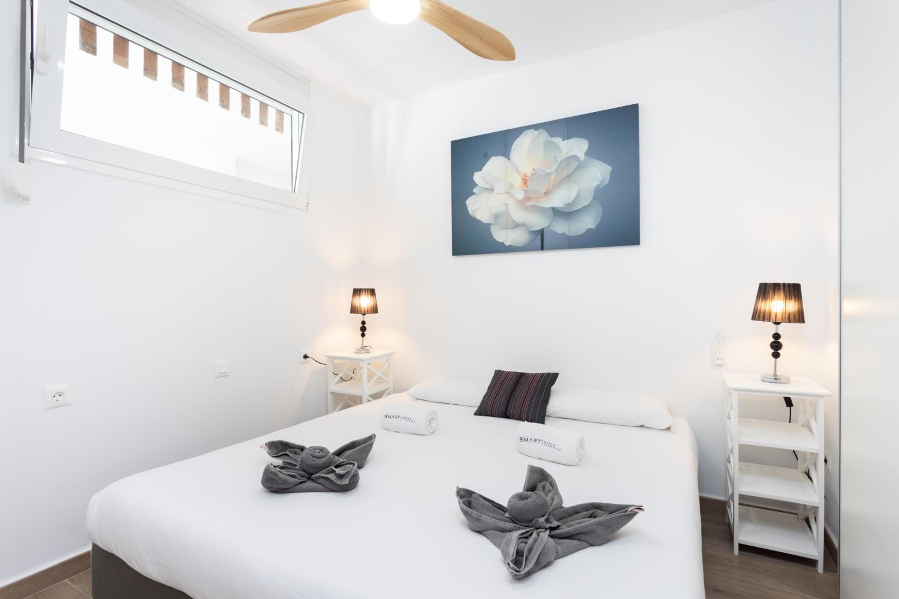 Apartment with Sea View - Photo 1