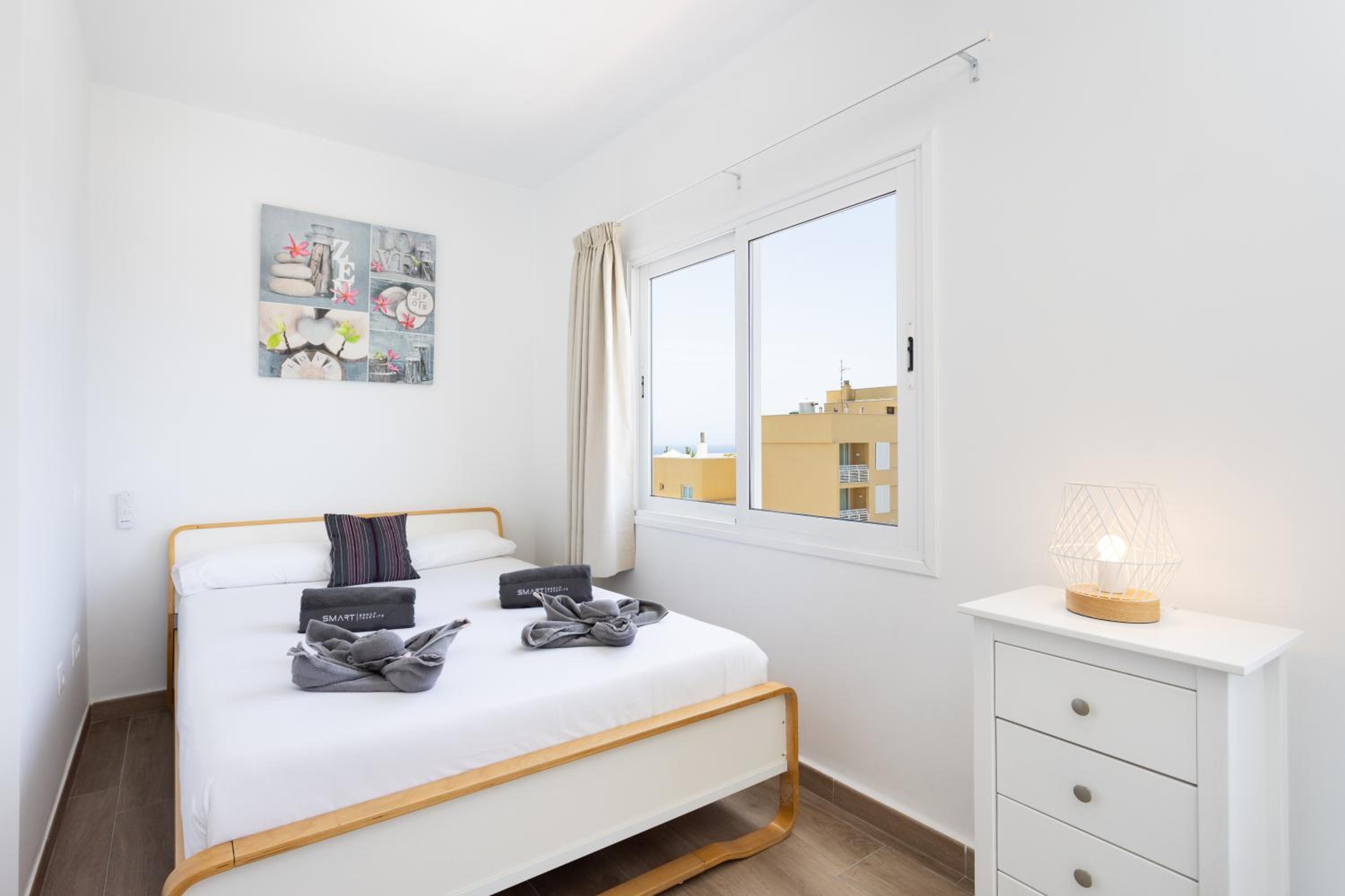 Apartment with Sea View - Photo 8