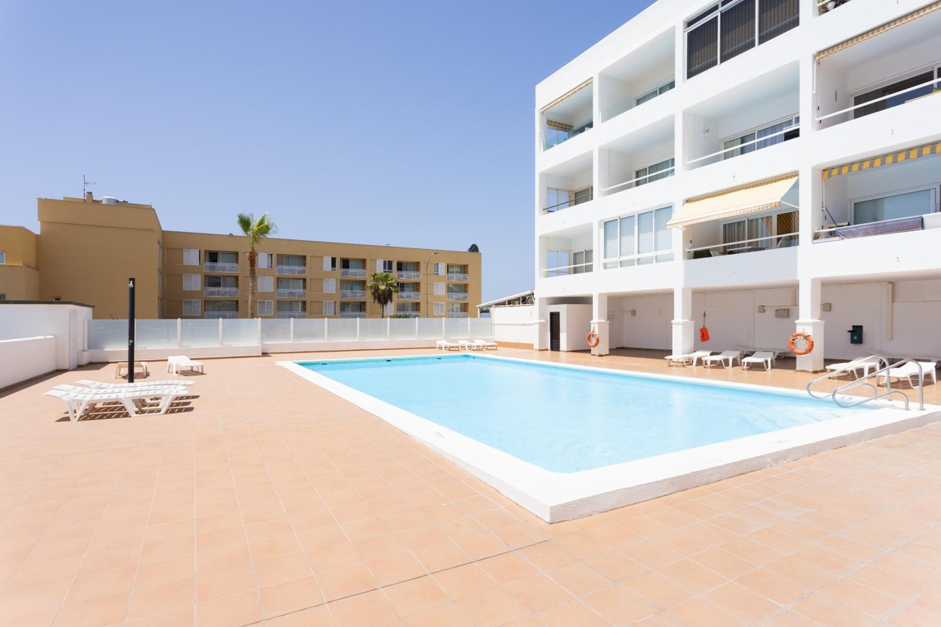 Apartment with Sea View - Photo 20