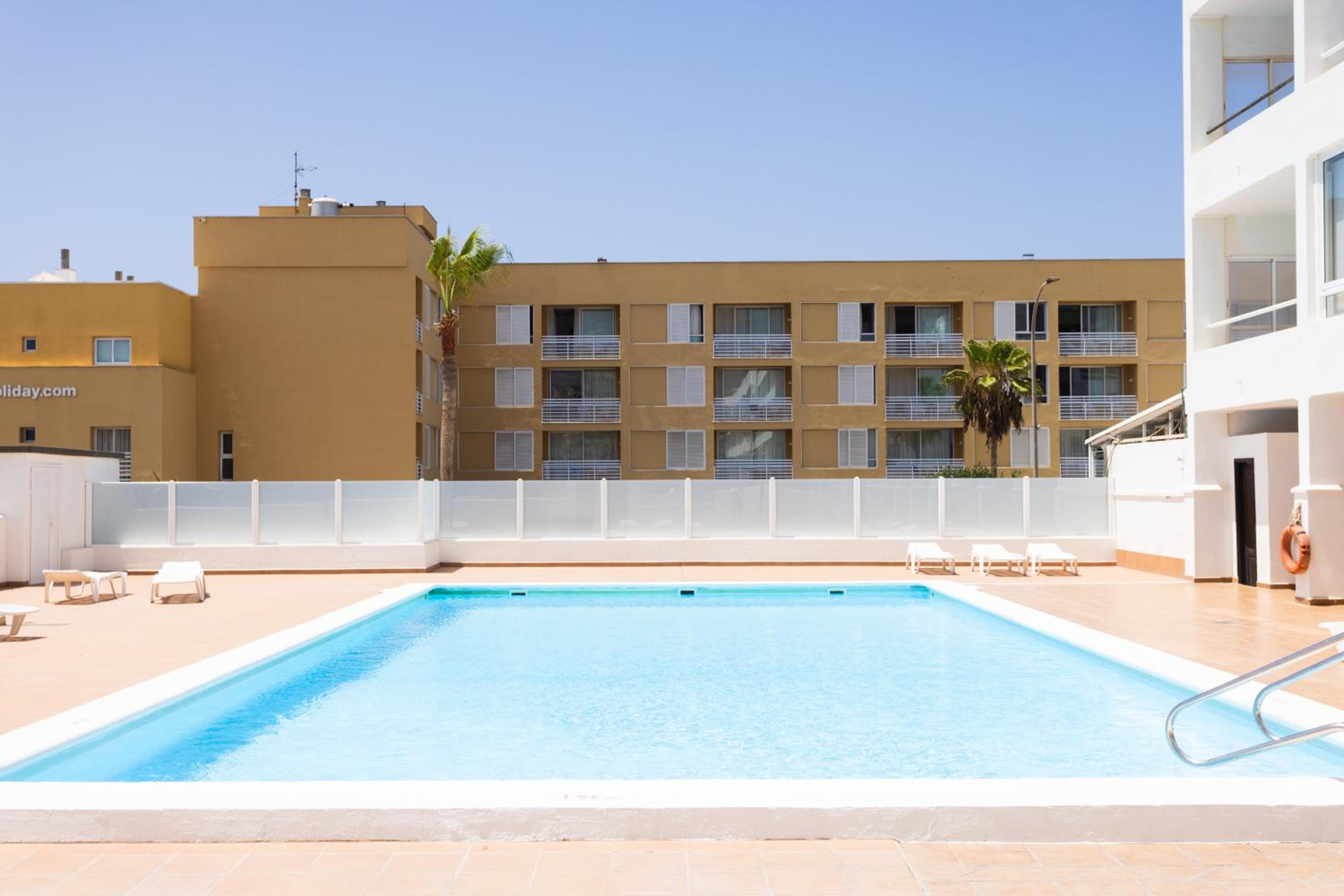 Apartment with Sea View - Photo 22