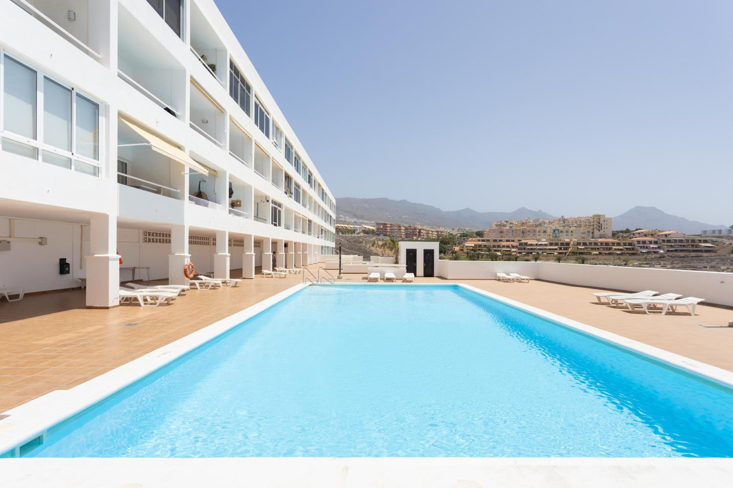 Apartment with Sea View - Photo 25