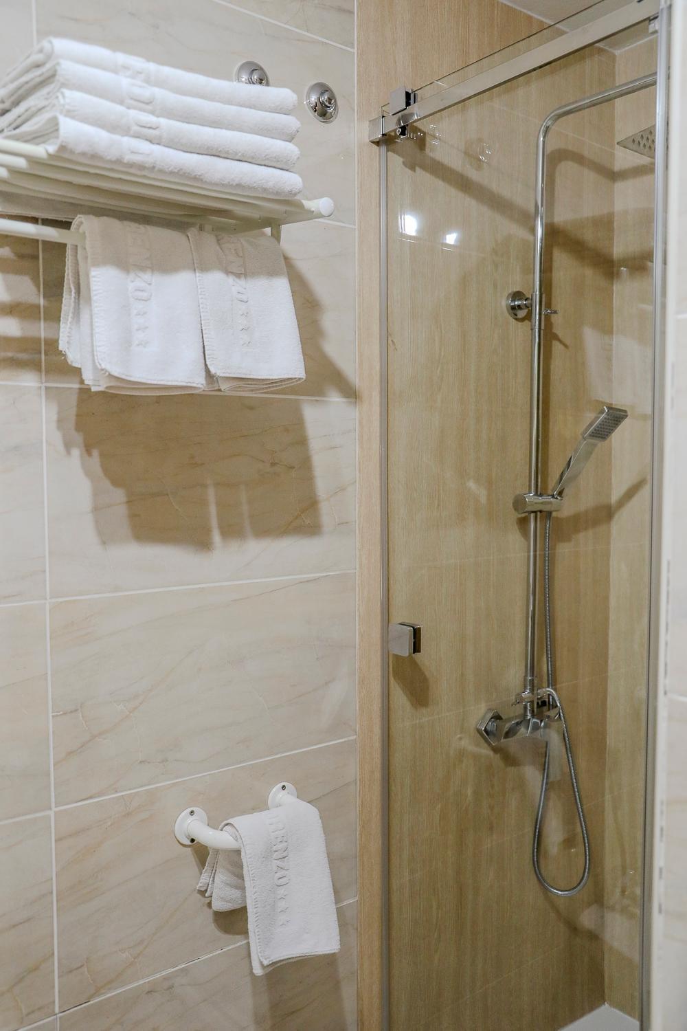 Quadruple Room (4 Adults)