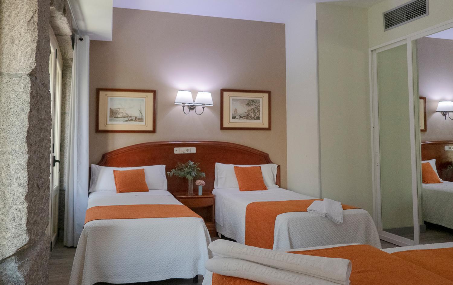 Quadruple Room (4 Adults) thumbnail 5