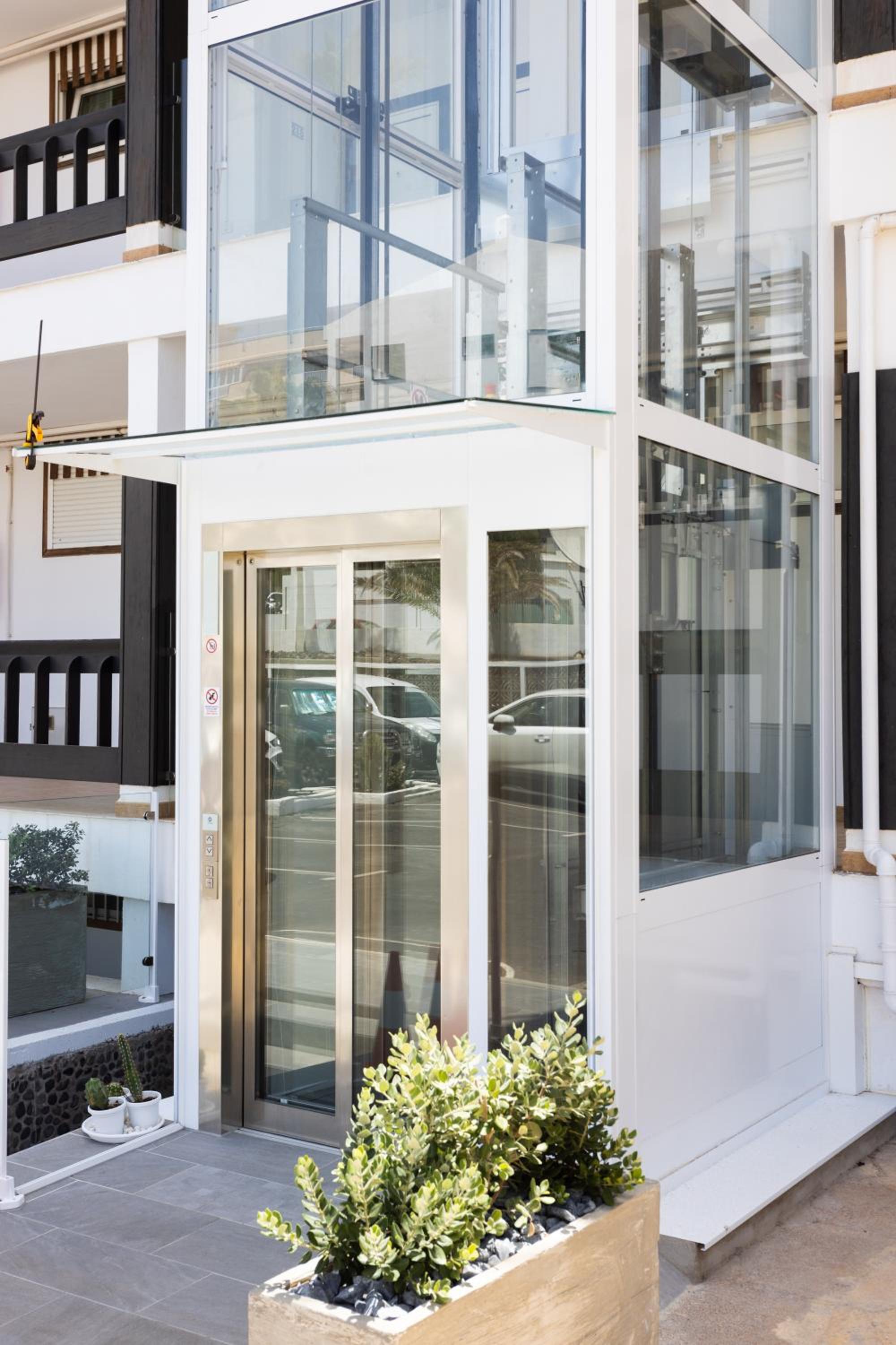 Apartment with Sea View - Photo 37