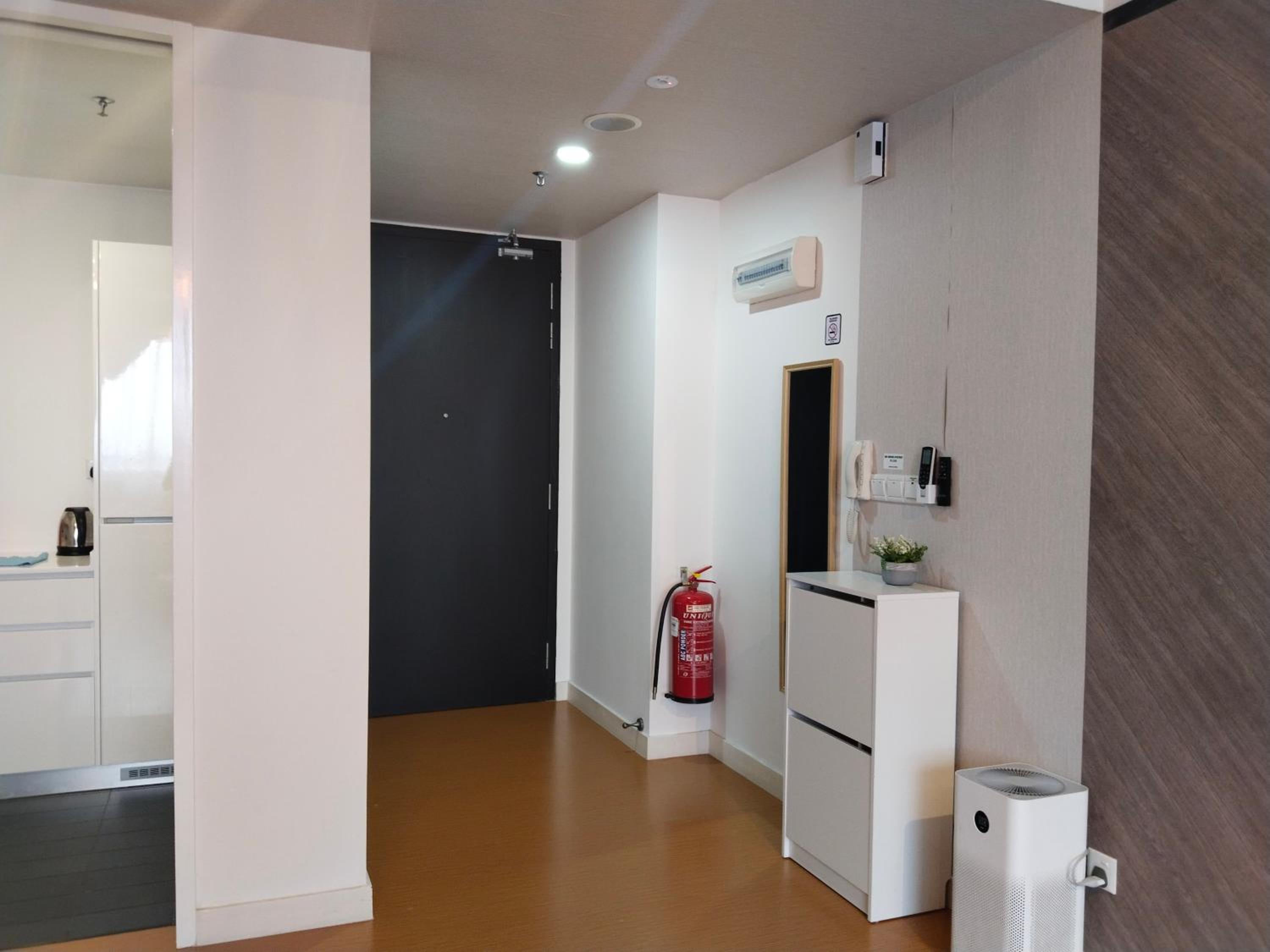 One-Bedroom Apartment - Photo 38