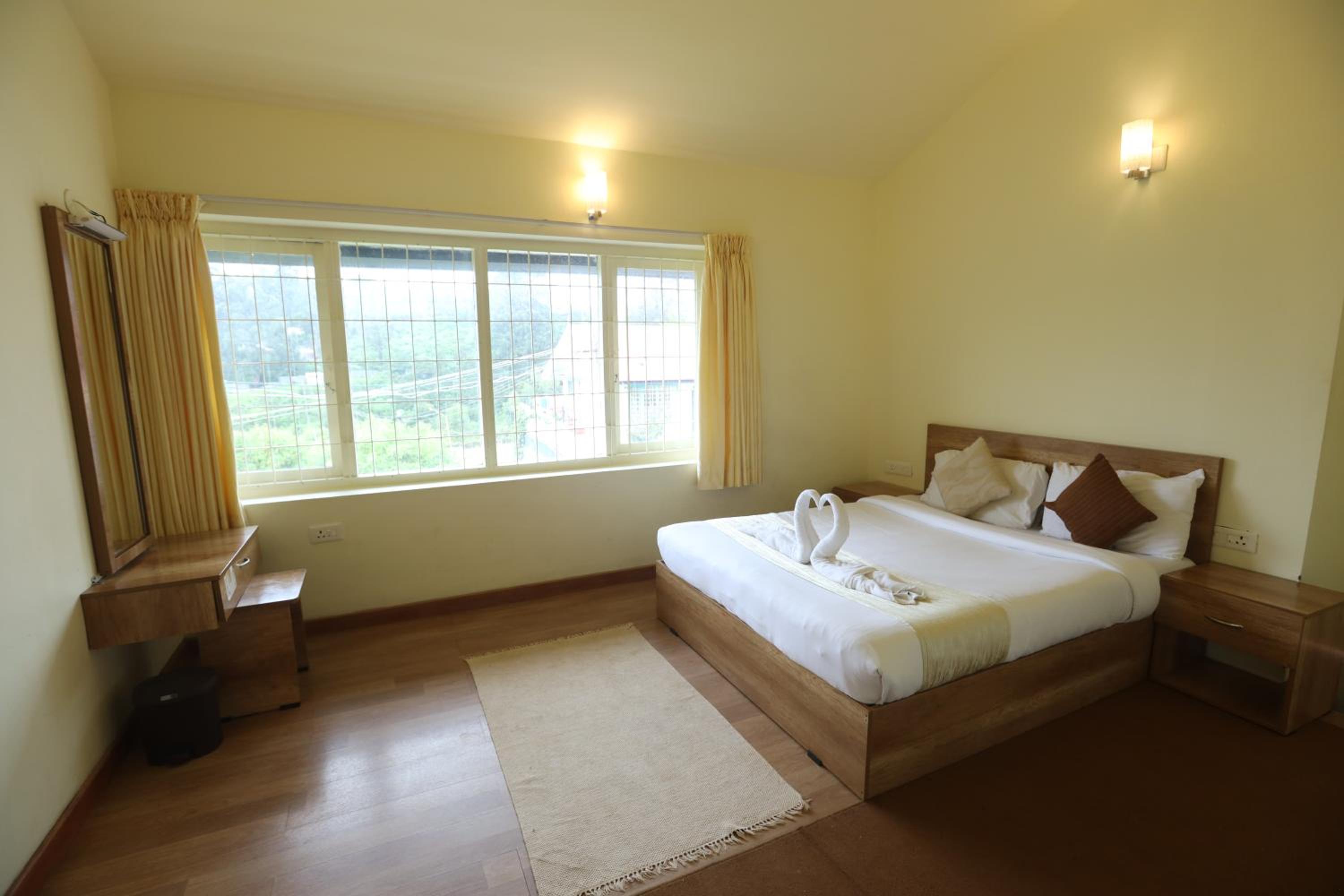 Three-Bedroom Villa - Photo 13