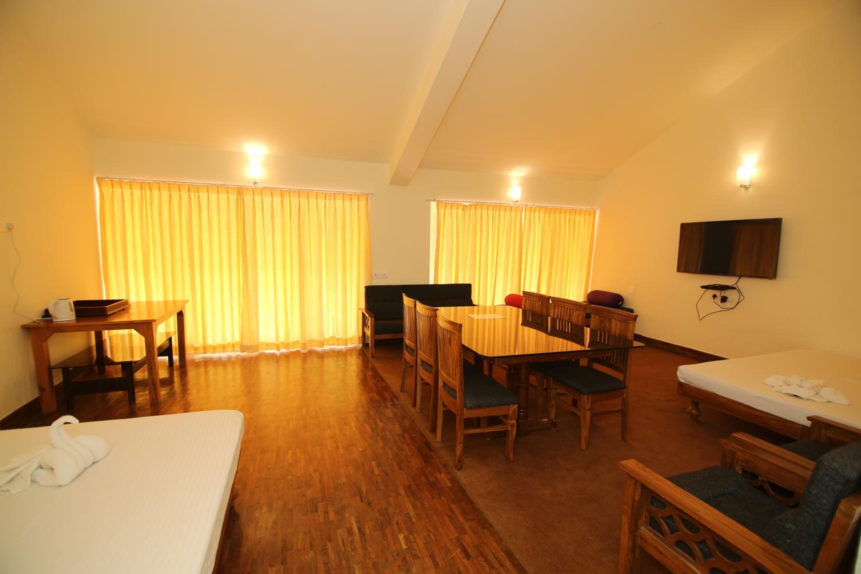 Three-Bedroom Villa - Photo 10