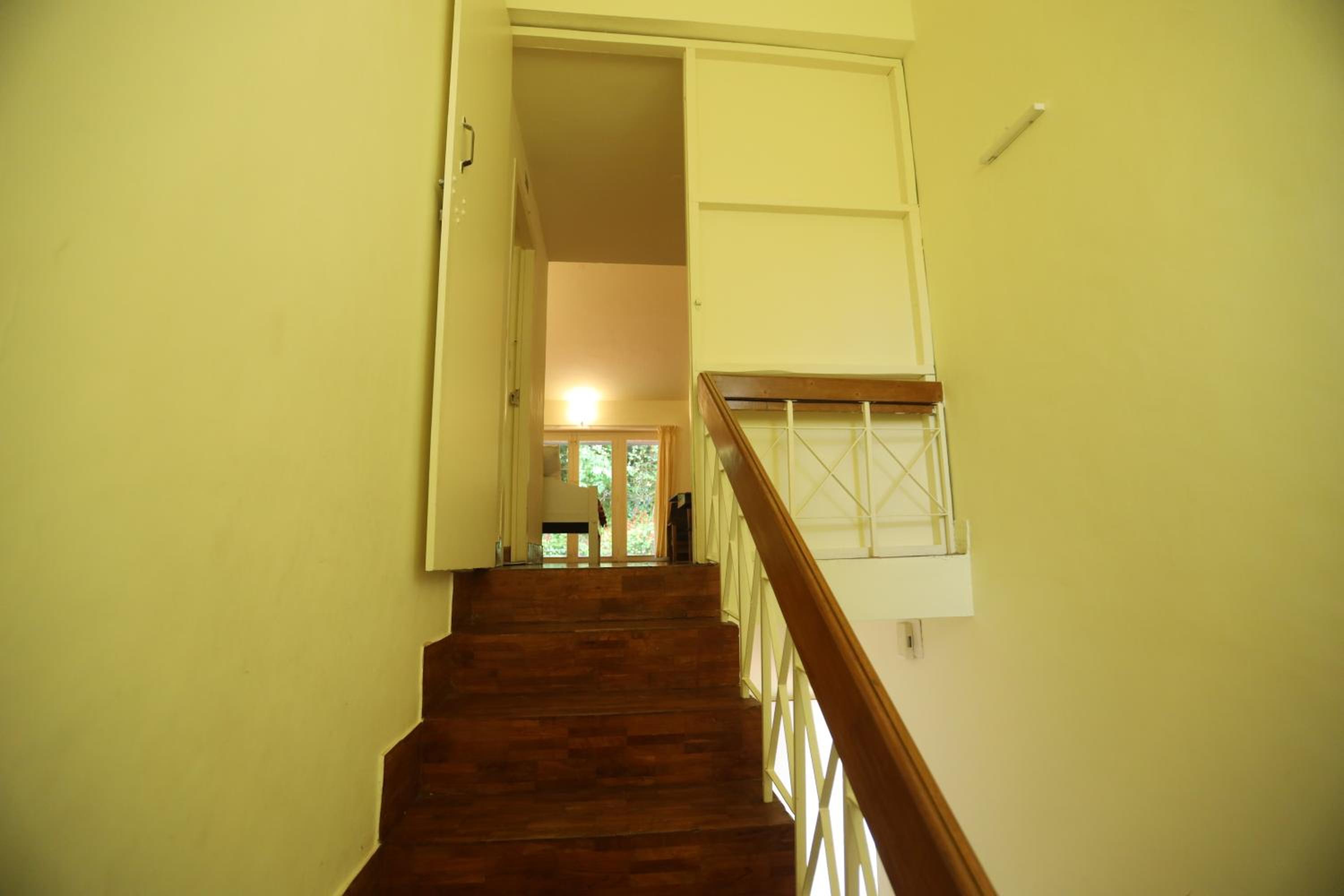 Three-Bedroom Villa - Photo 12