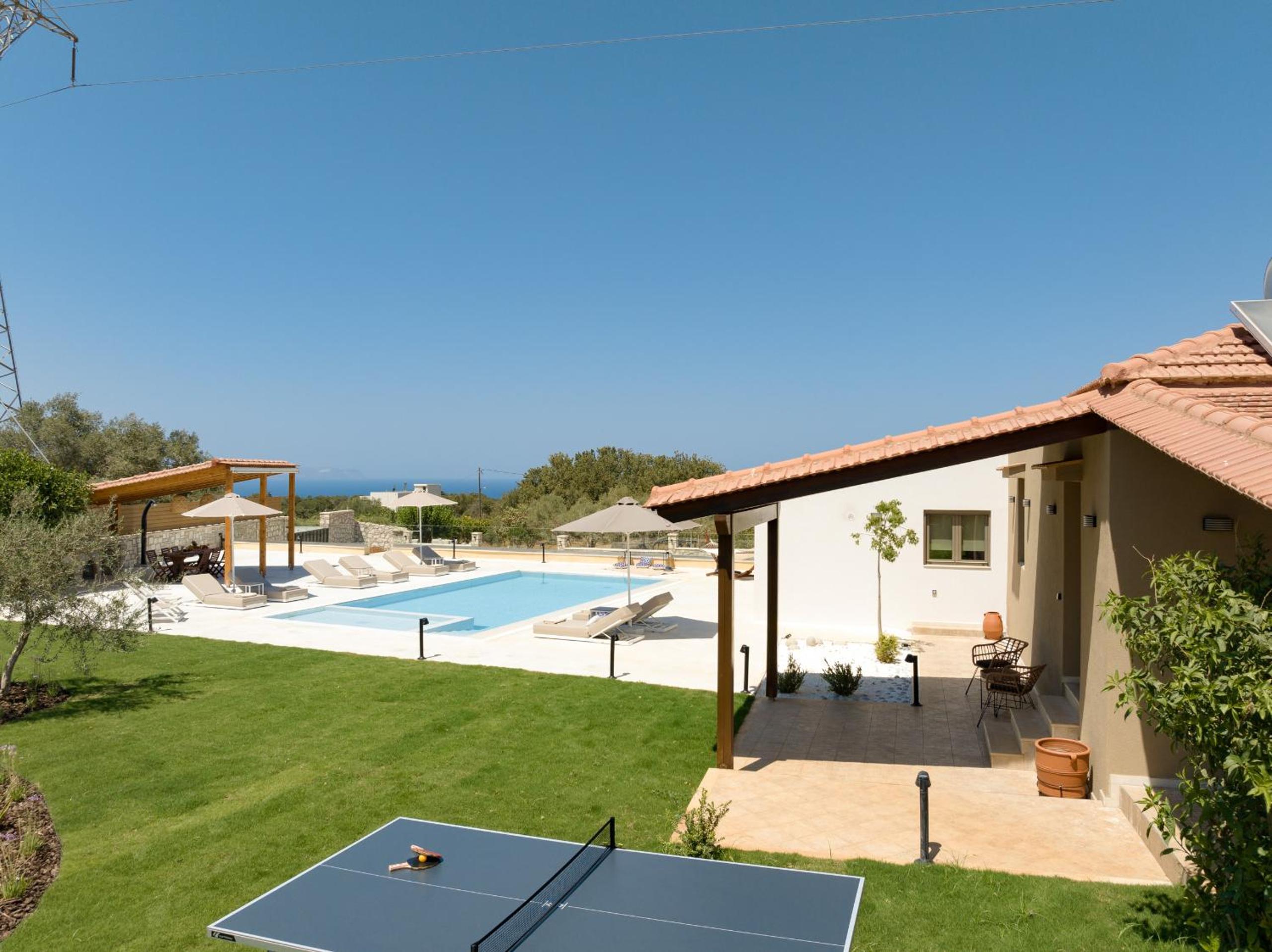 Deluxe Villa photo 2