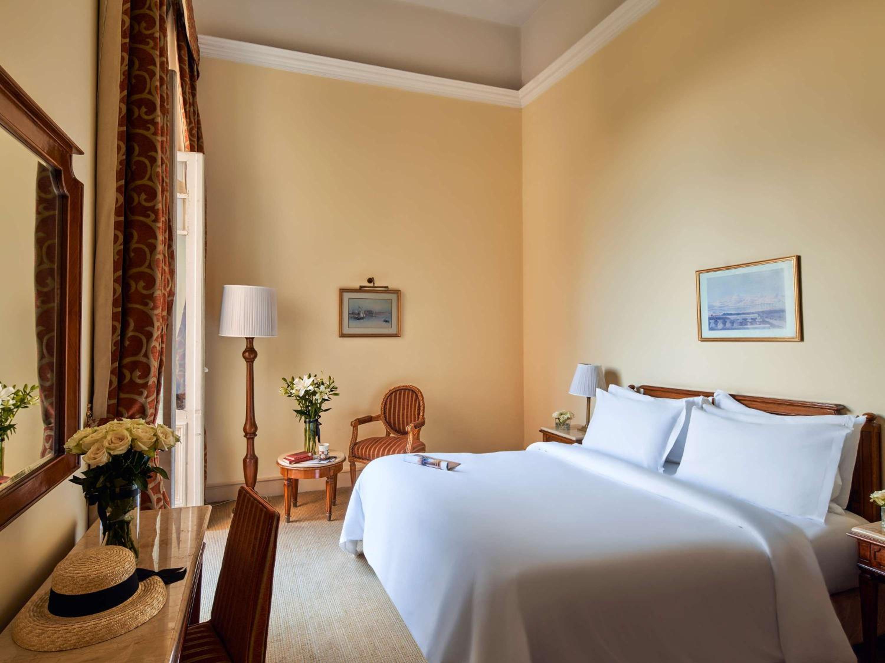 Classic Queen Room with Nile View