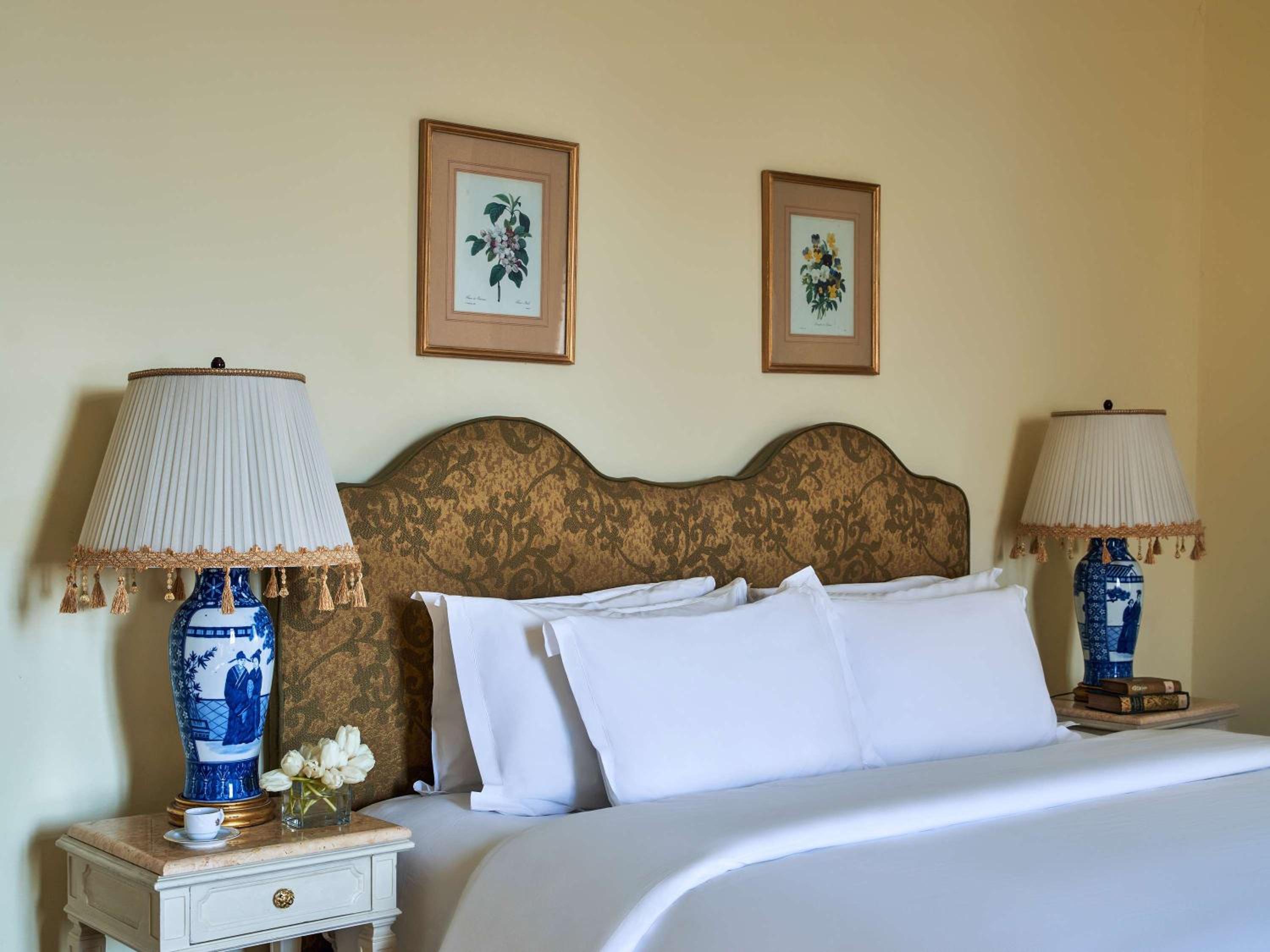 Superior King Room with Garden View photo 2