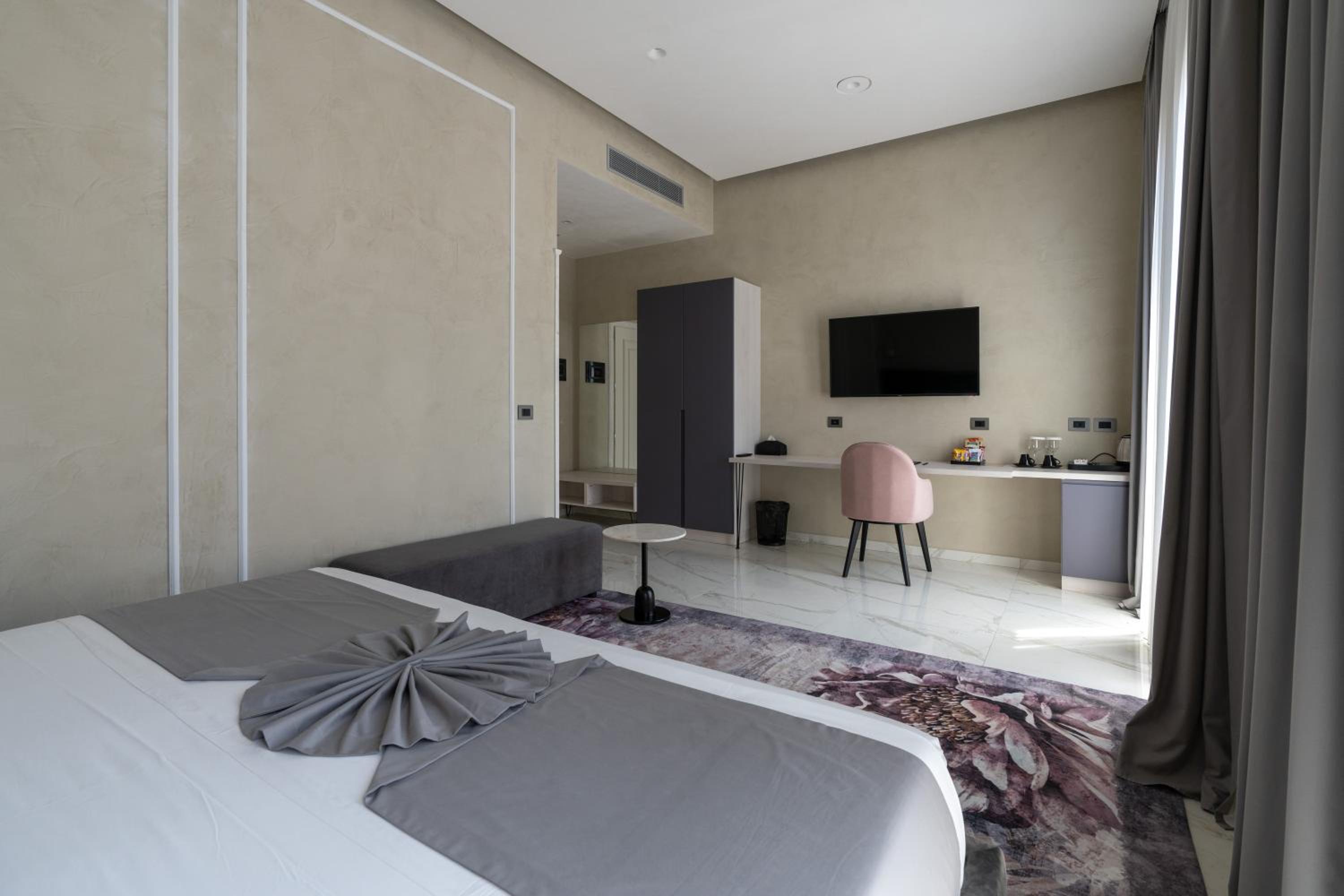 Standard Double Room photo 2
