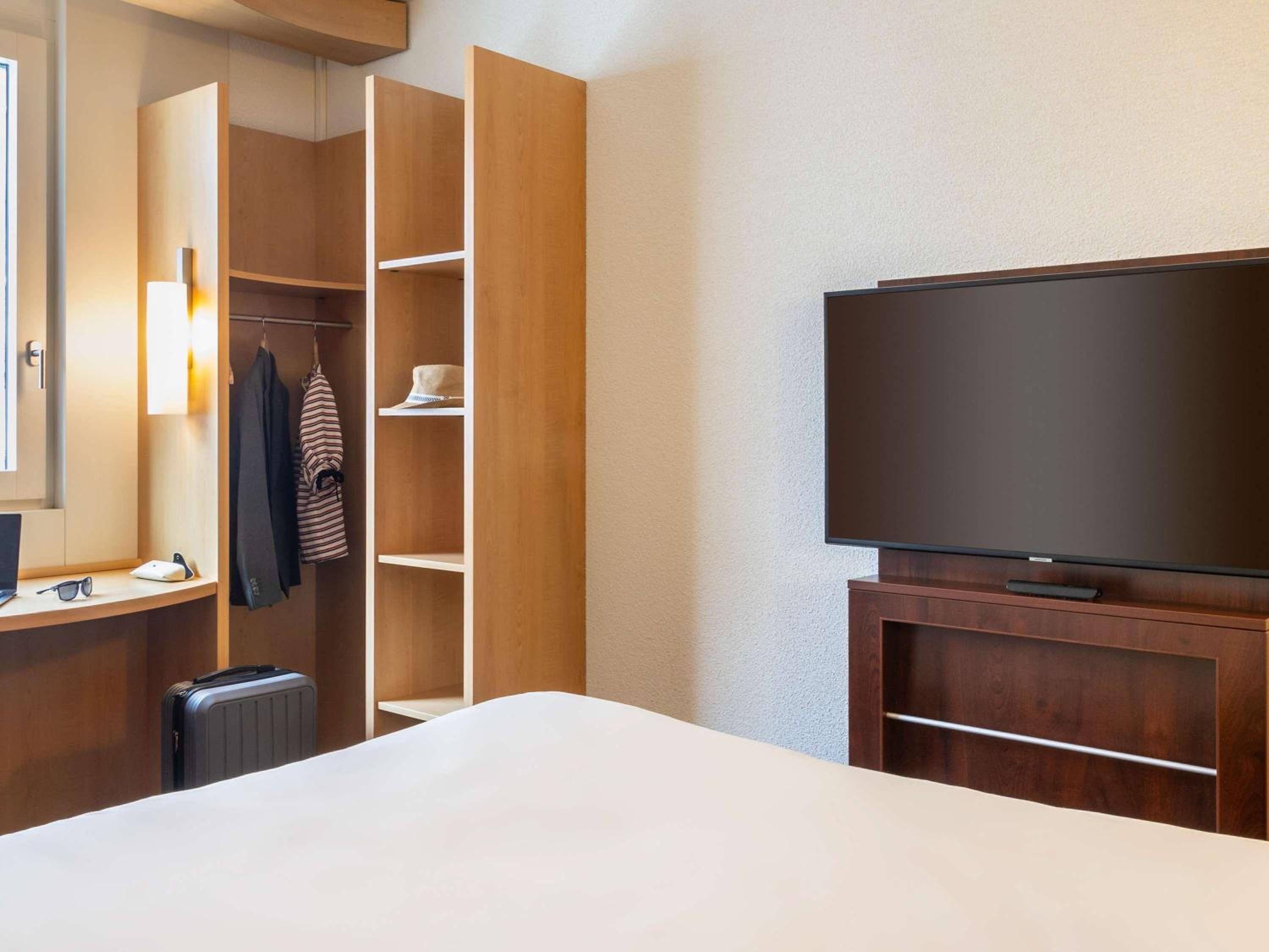 Standard Double Room - Photo 7