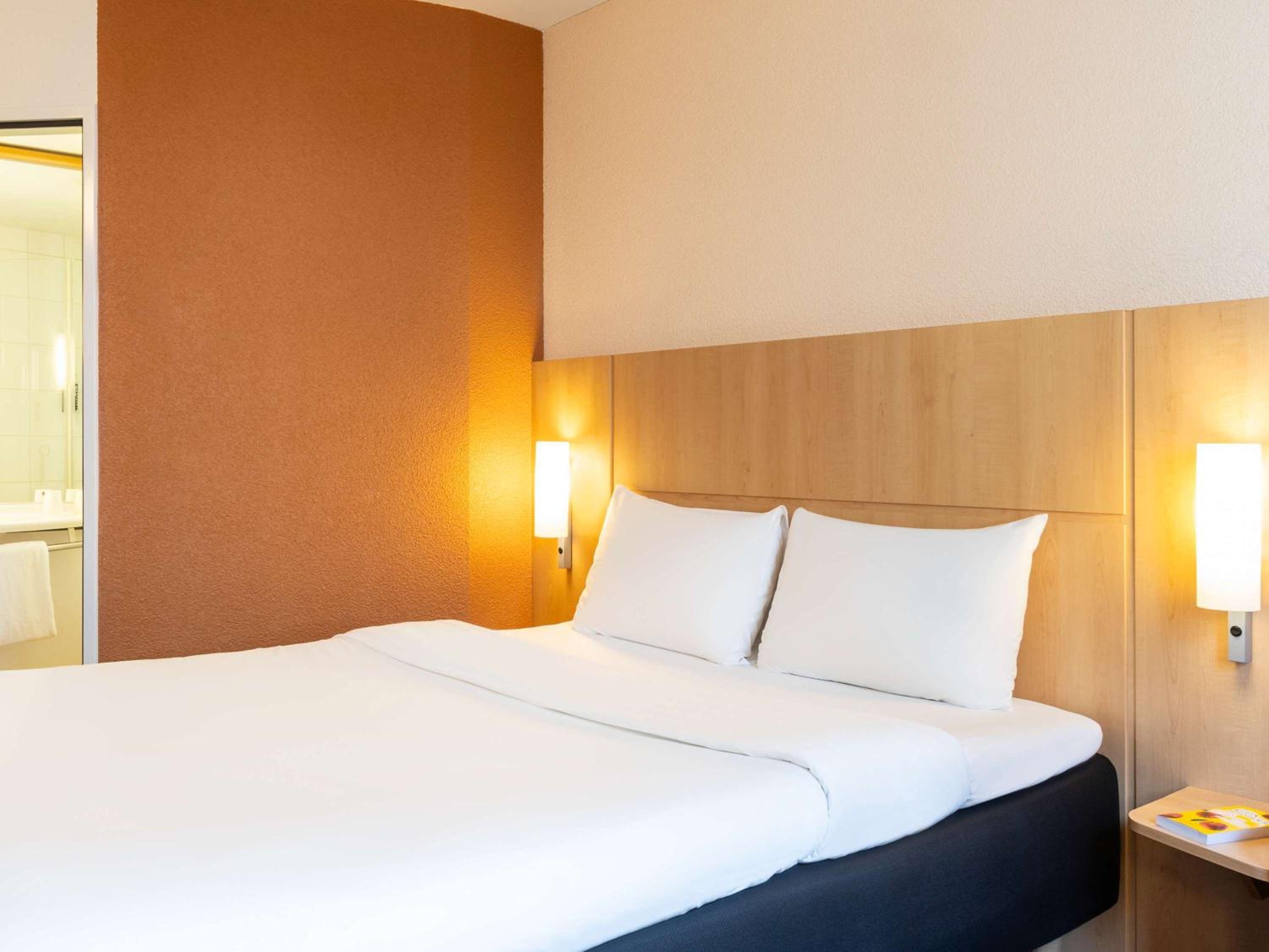 Standard Double Room - Photo 5