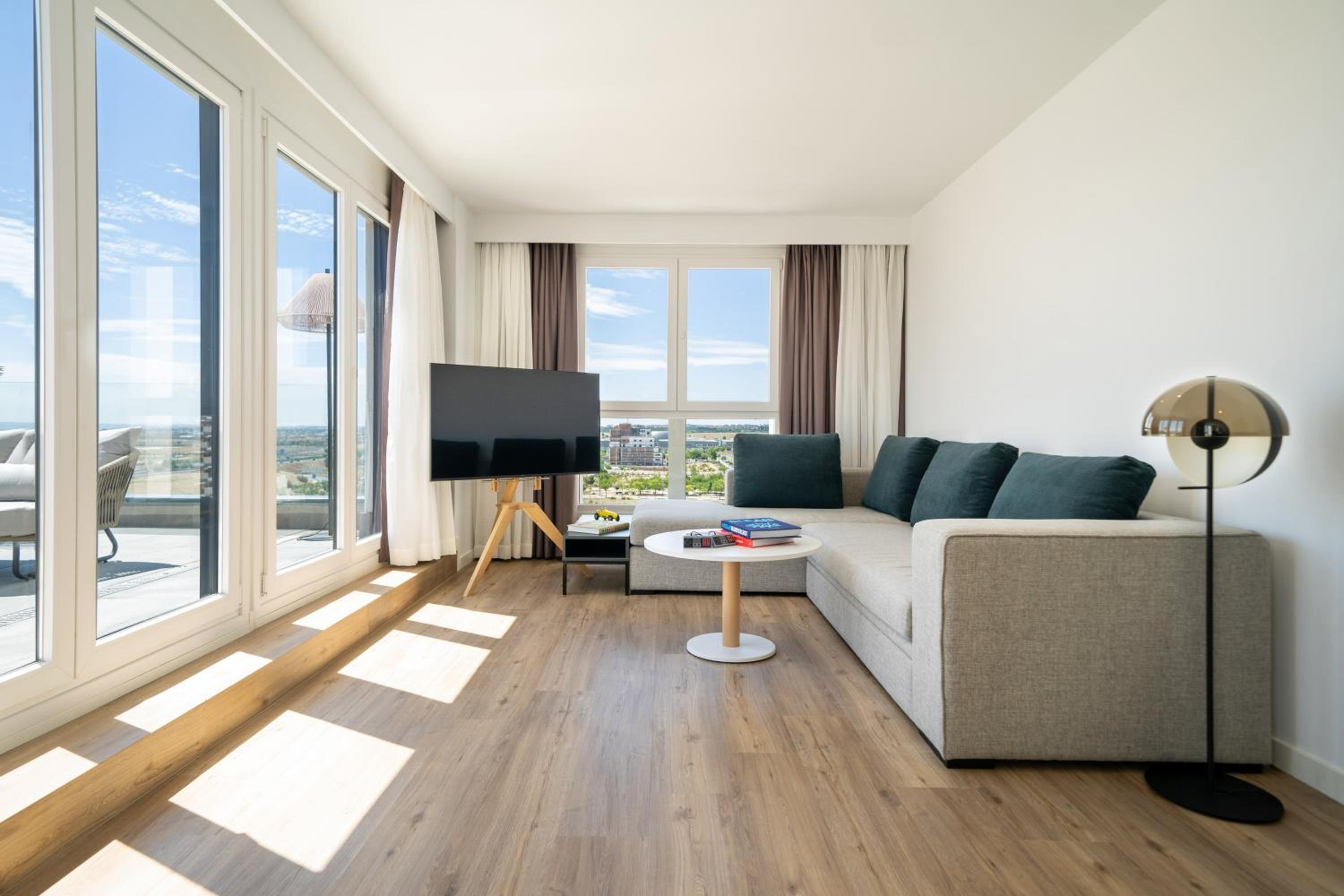 The Madrid Condo photo 2