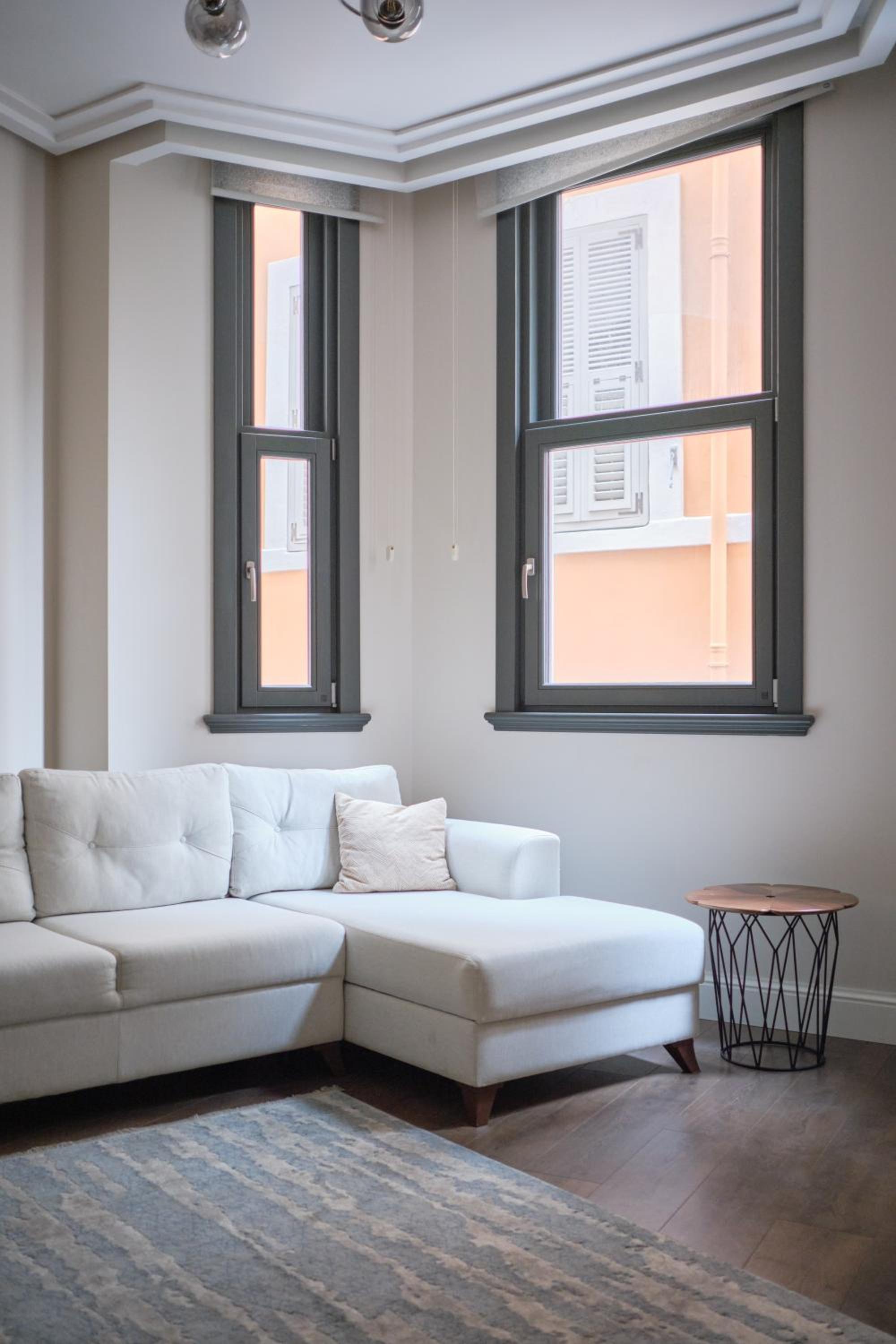 Studio Apartment photo 1