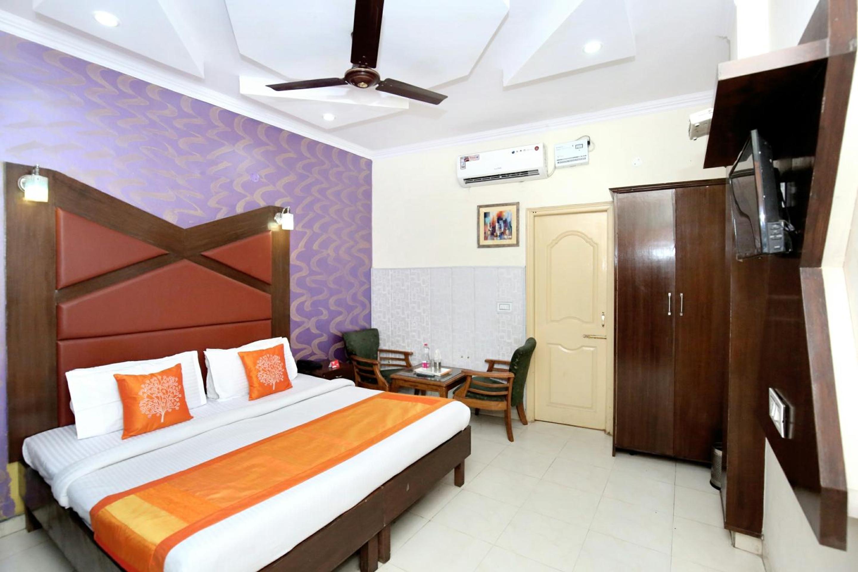 Classic Triple Room - Photo 11