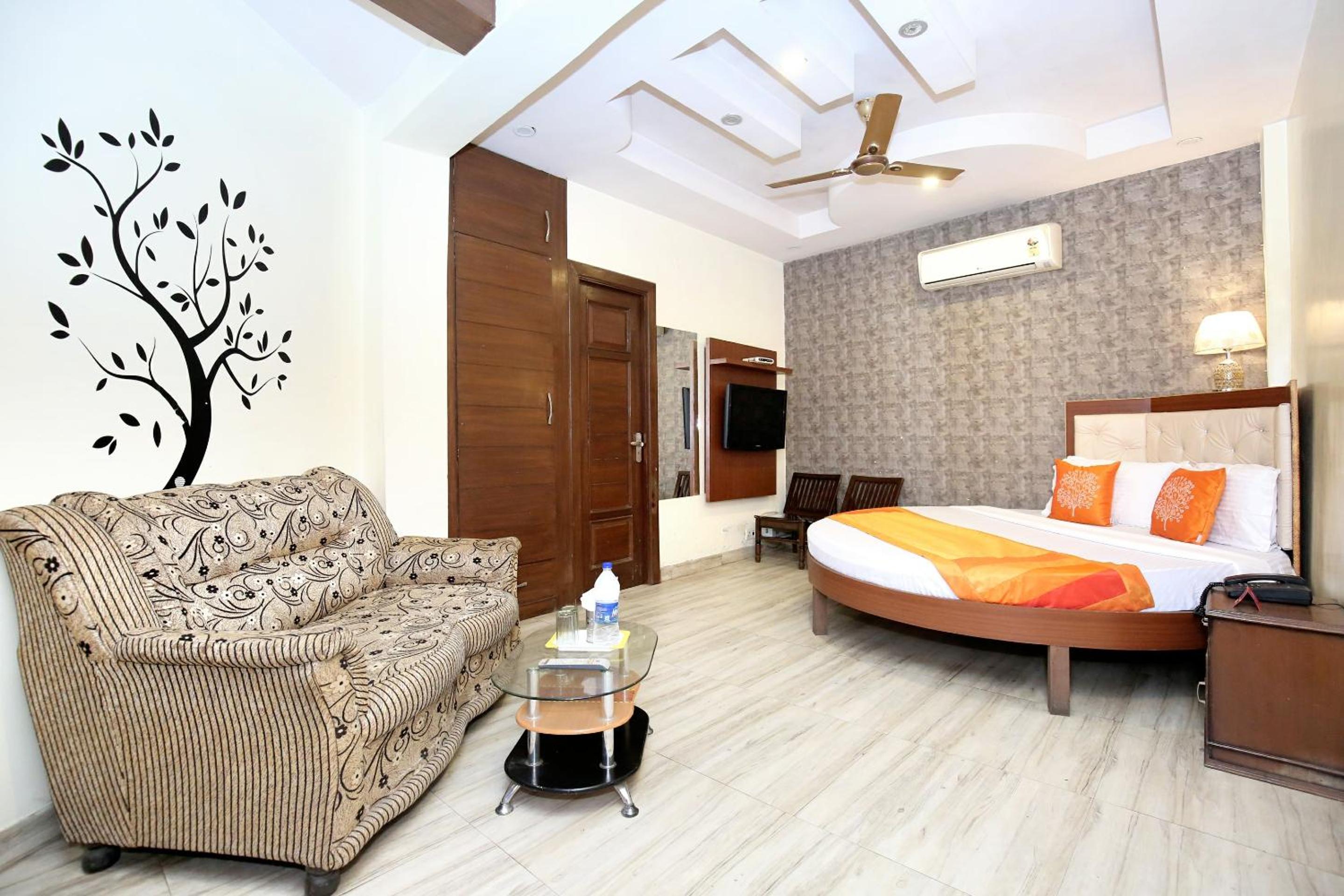 Classic Triple Room - Photo 12