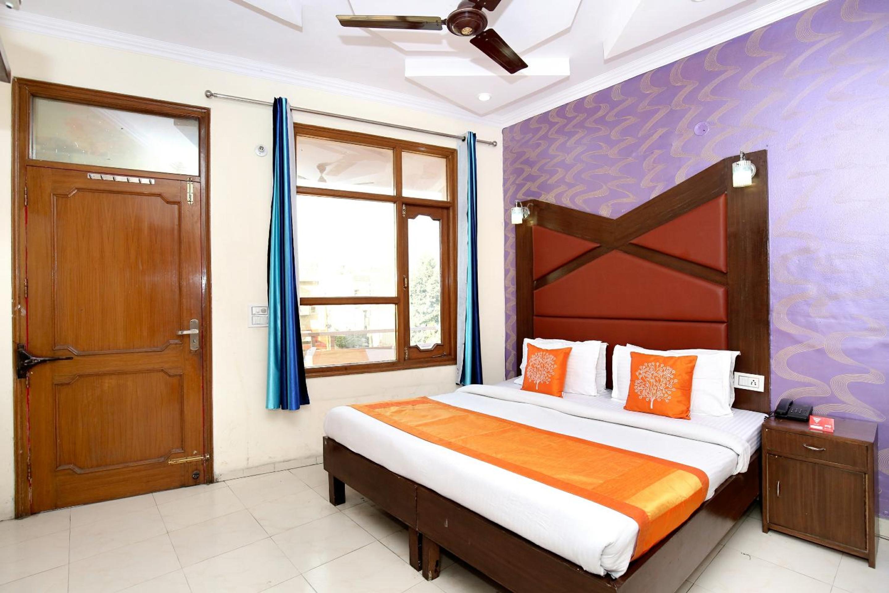 Classic Triple Room - Photo 13