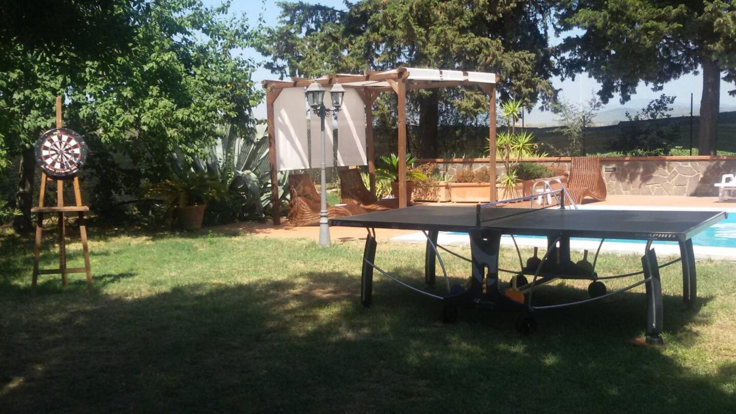 Two-Bedroom Deluxe Apartment with Garden View photo 2