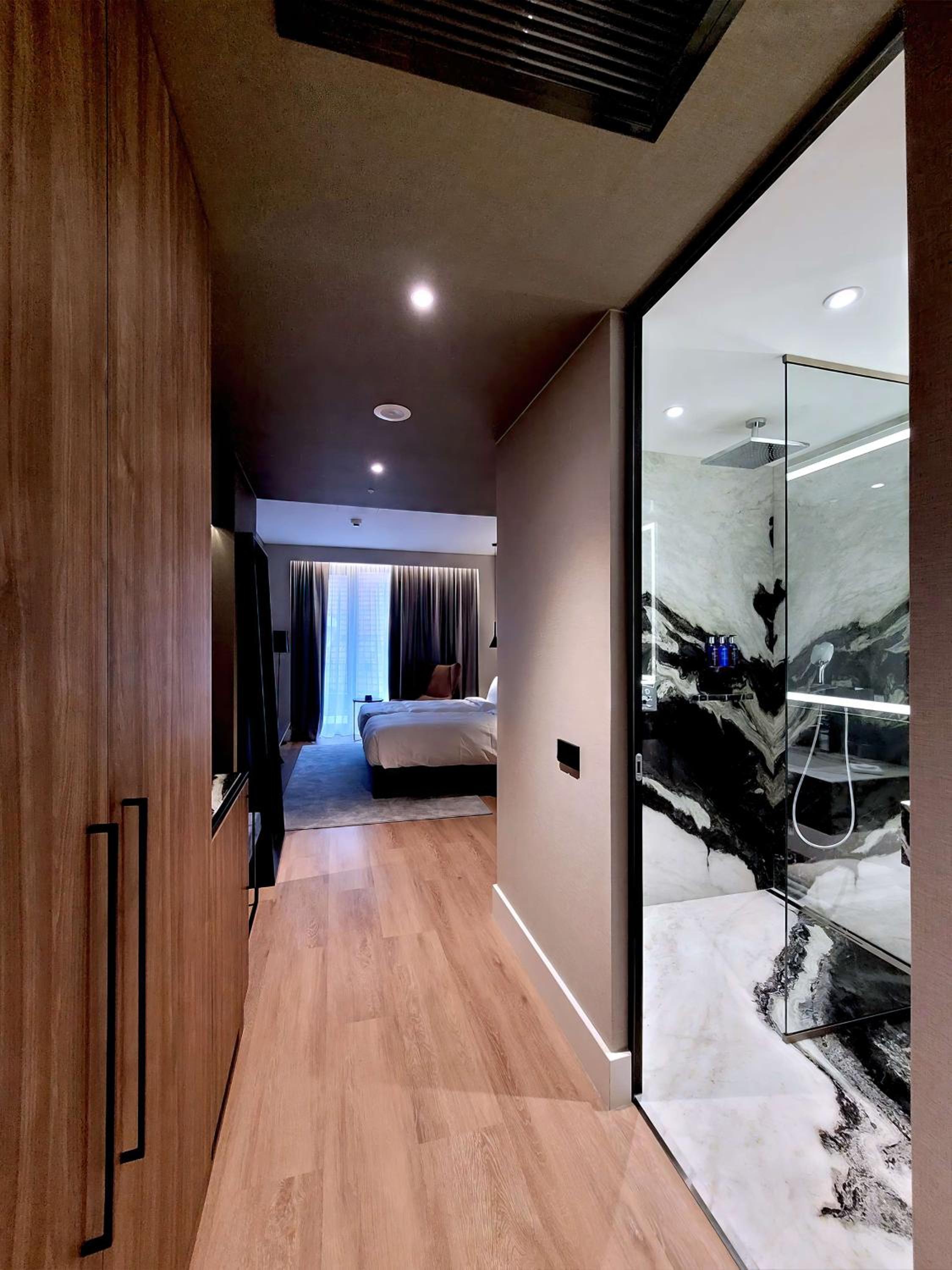 Standard Double or Twin Room - Photo 7