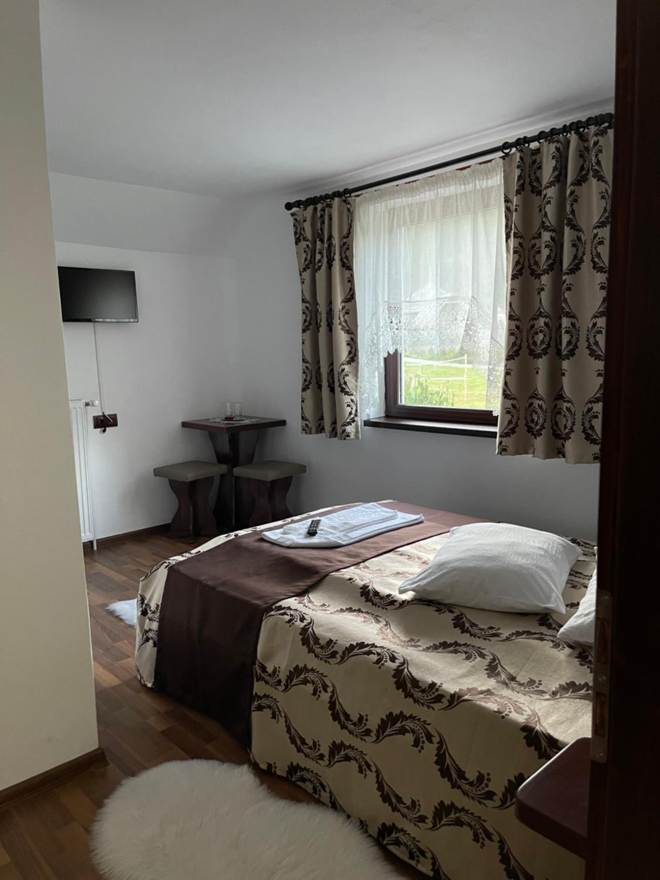 Four-Bedroom House photo 1