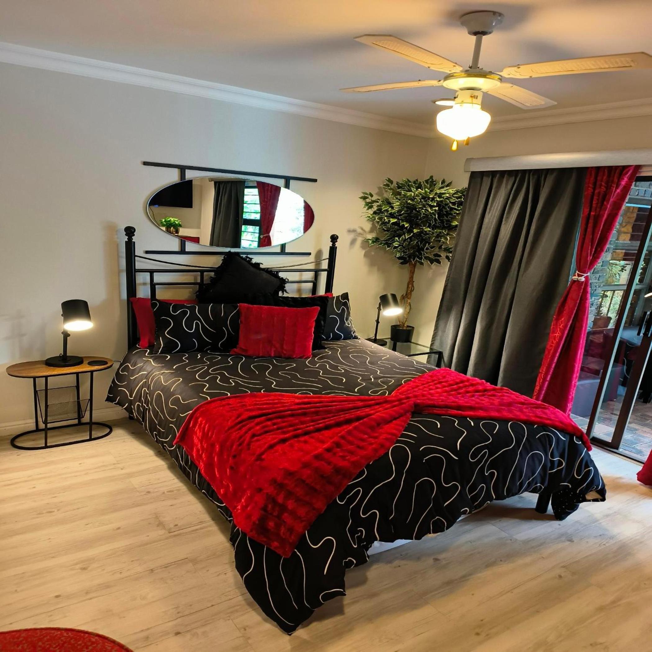 Deluxe Double Room (2 Adults + 1 Child)