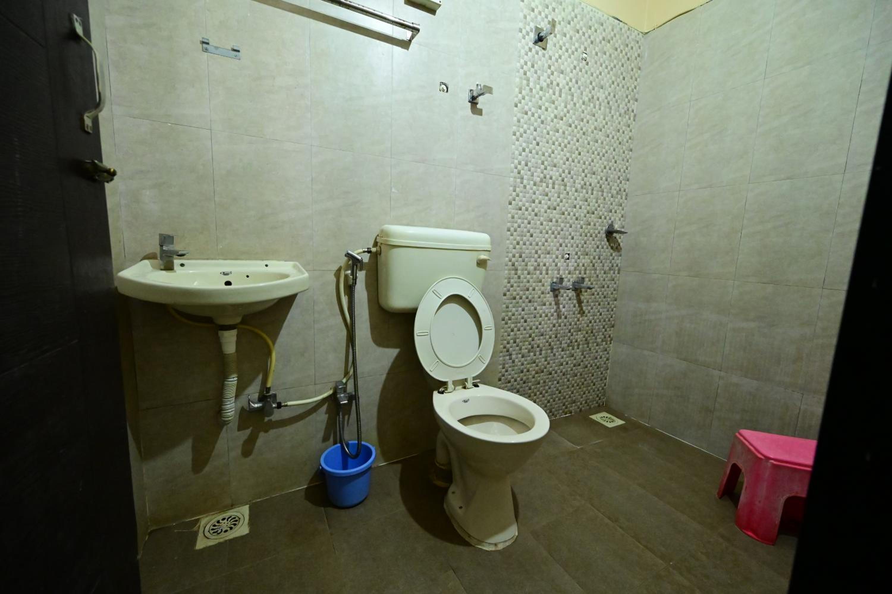 Standard Triple Room - Photo 2