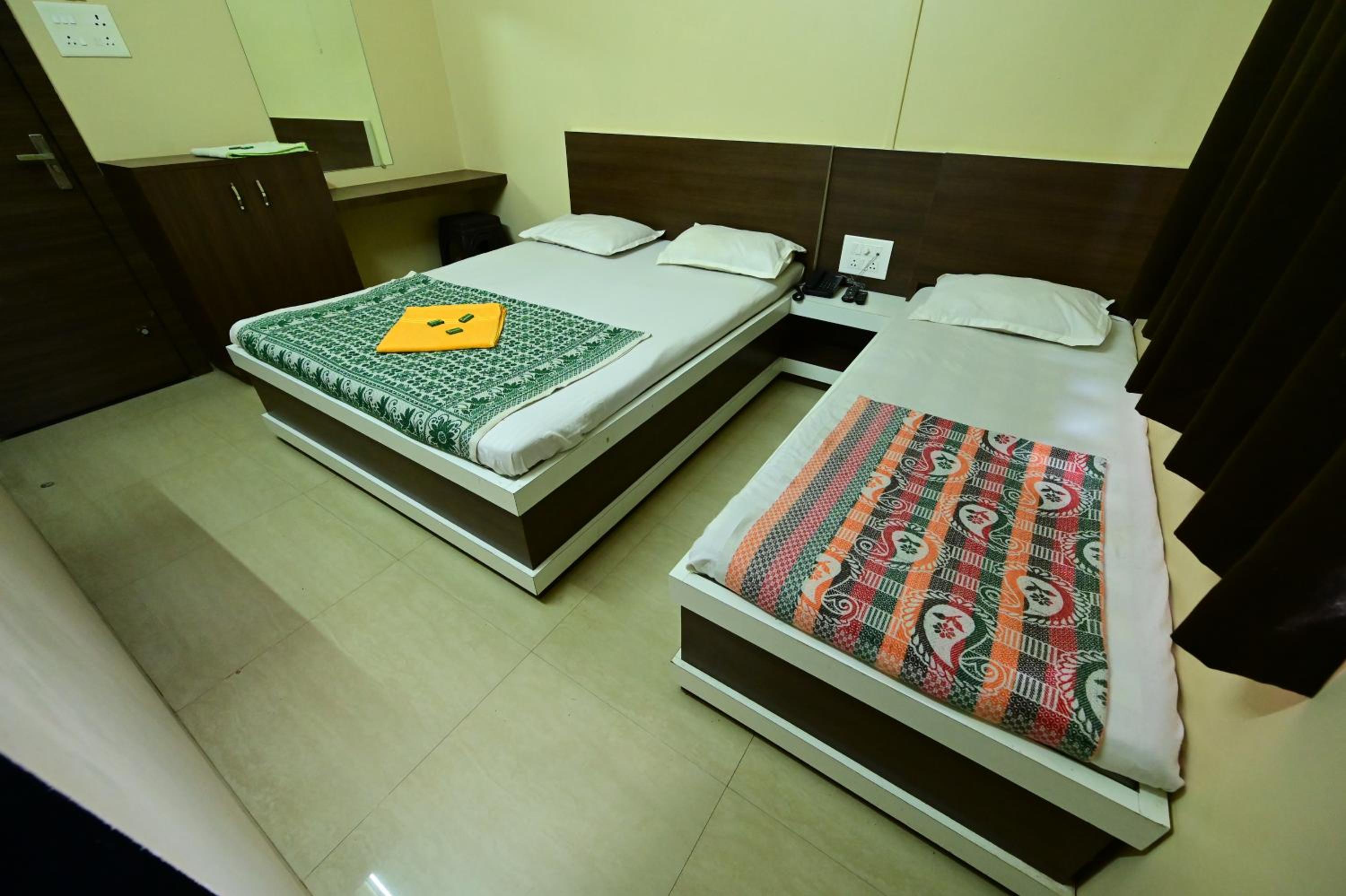 Standard Triple Room - Photo 1