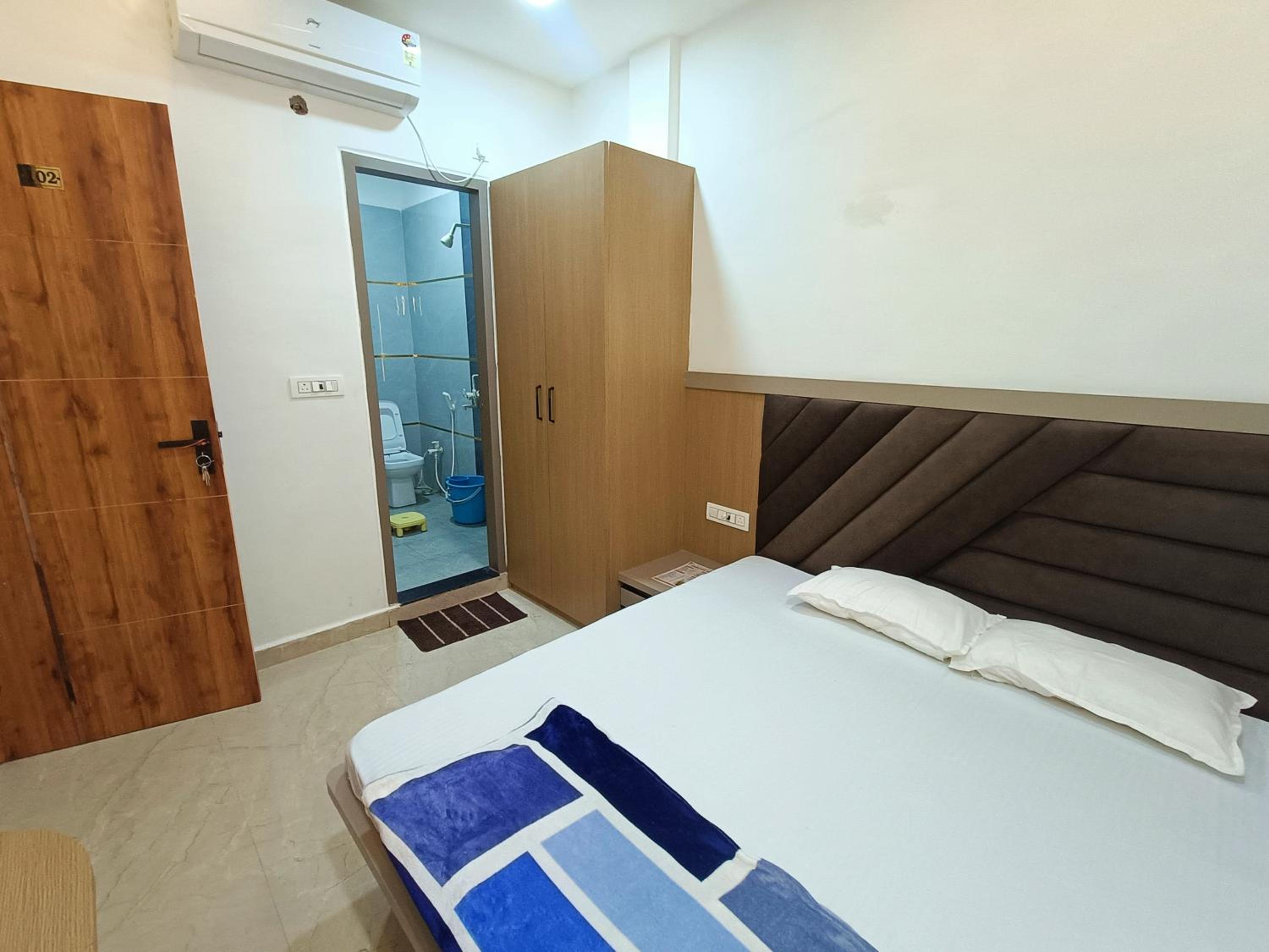 Standard Double Room photo 2