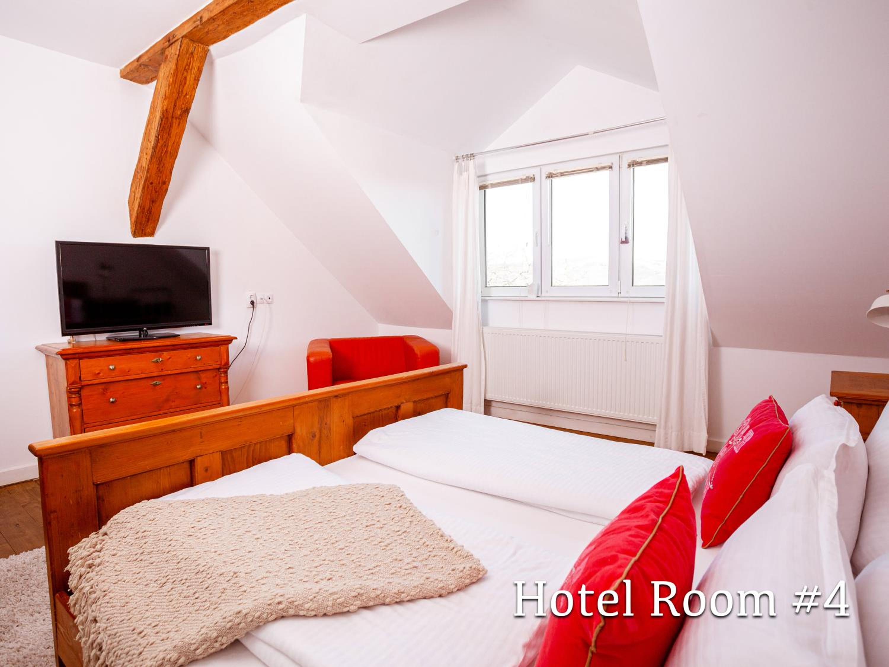 Double Room with Garden View - Photo 17