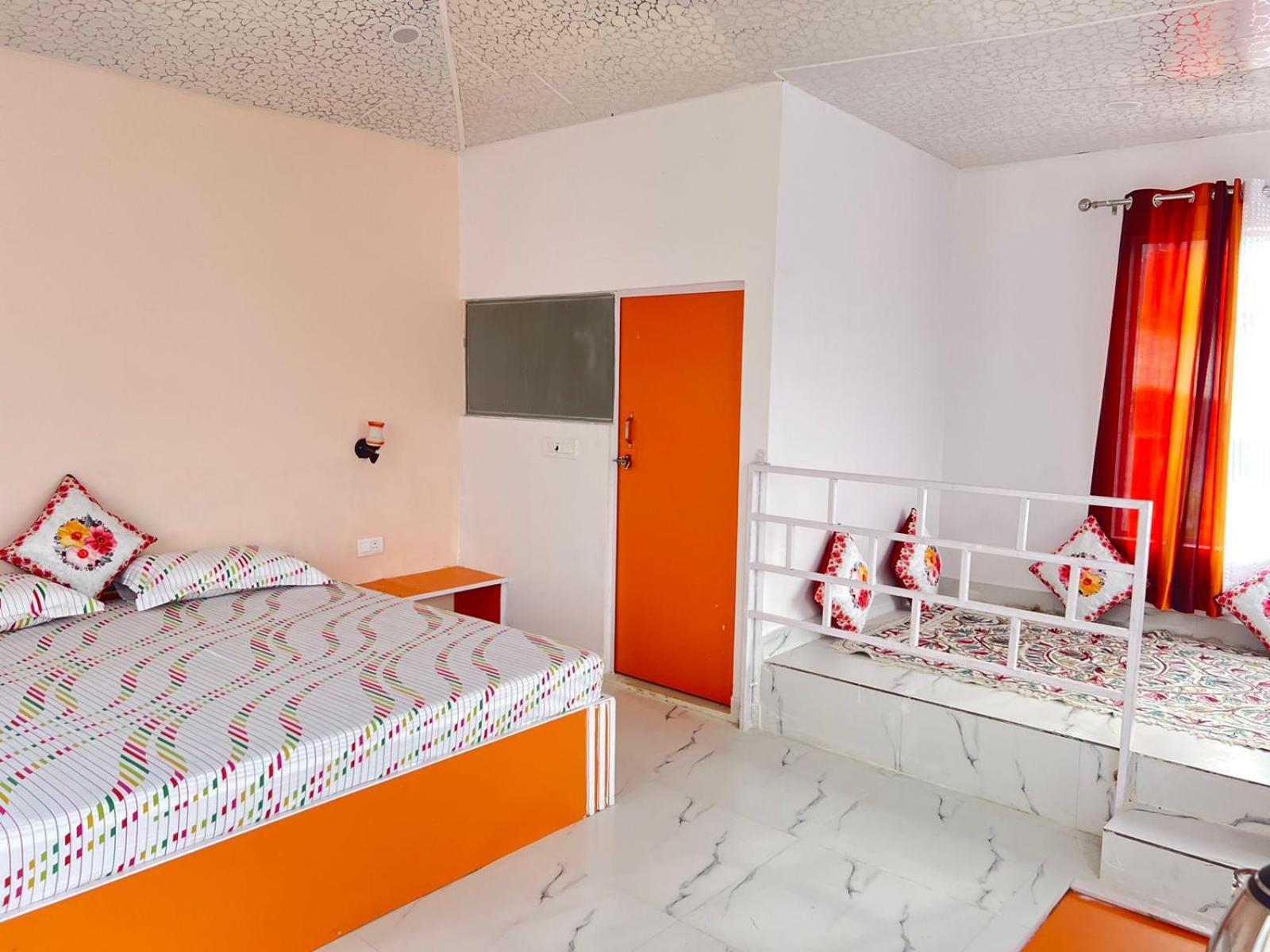 Quadruple Room with Mountain View photo 2