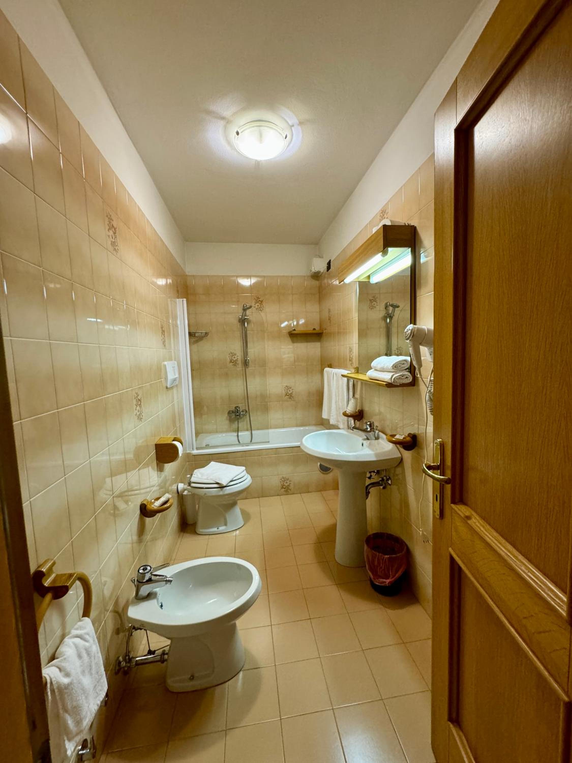 Triple Room photo 2