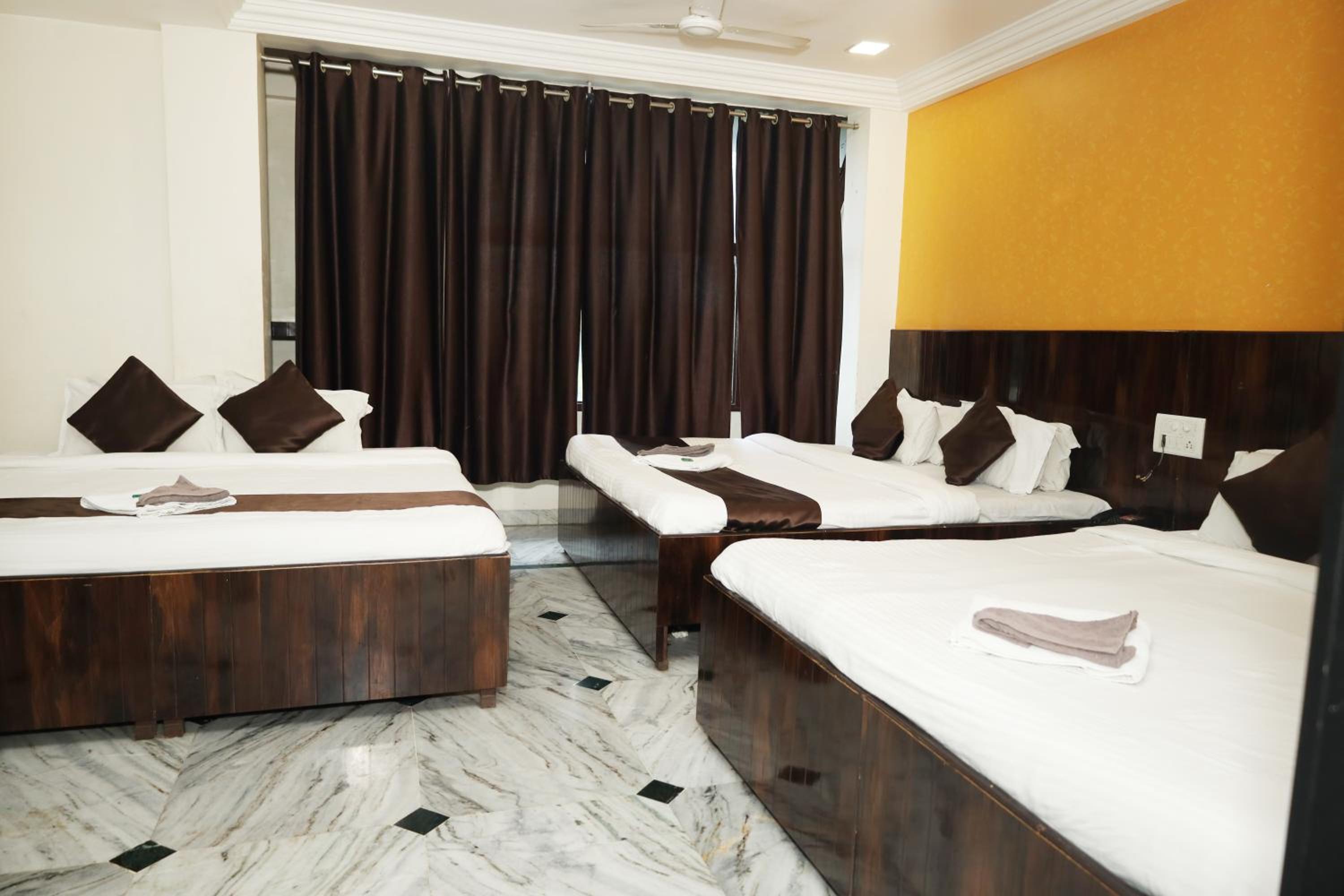 Family Suite with Balcony photo 2