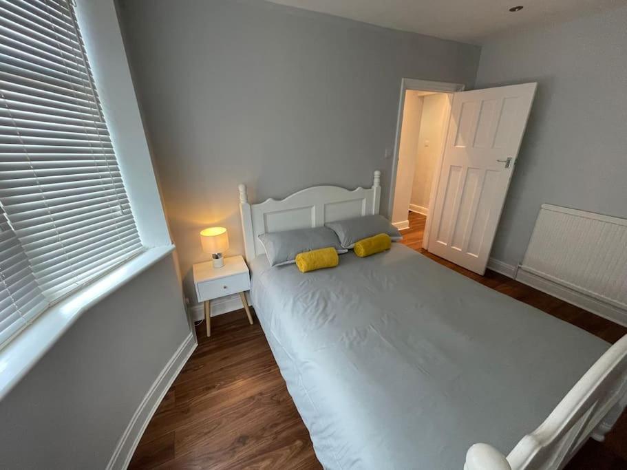 One-Bedroom Apartment photo 3