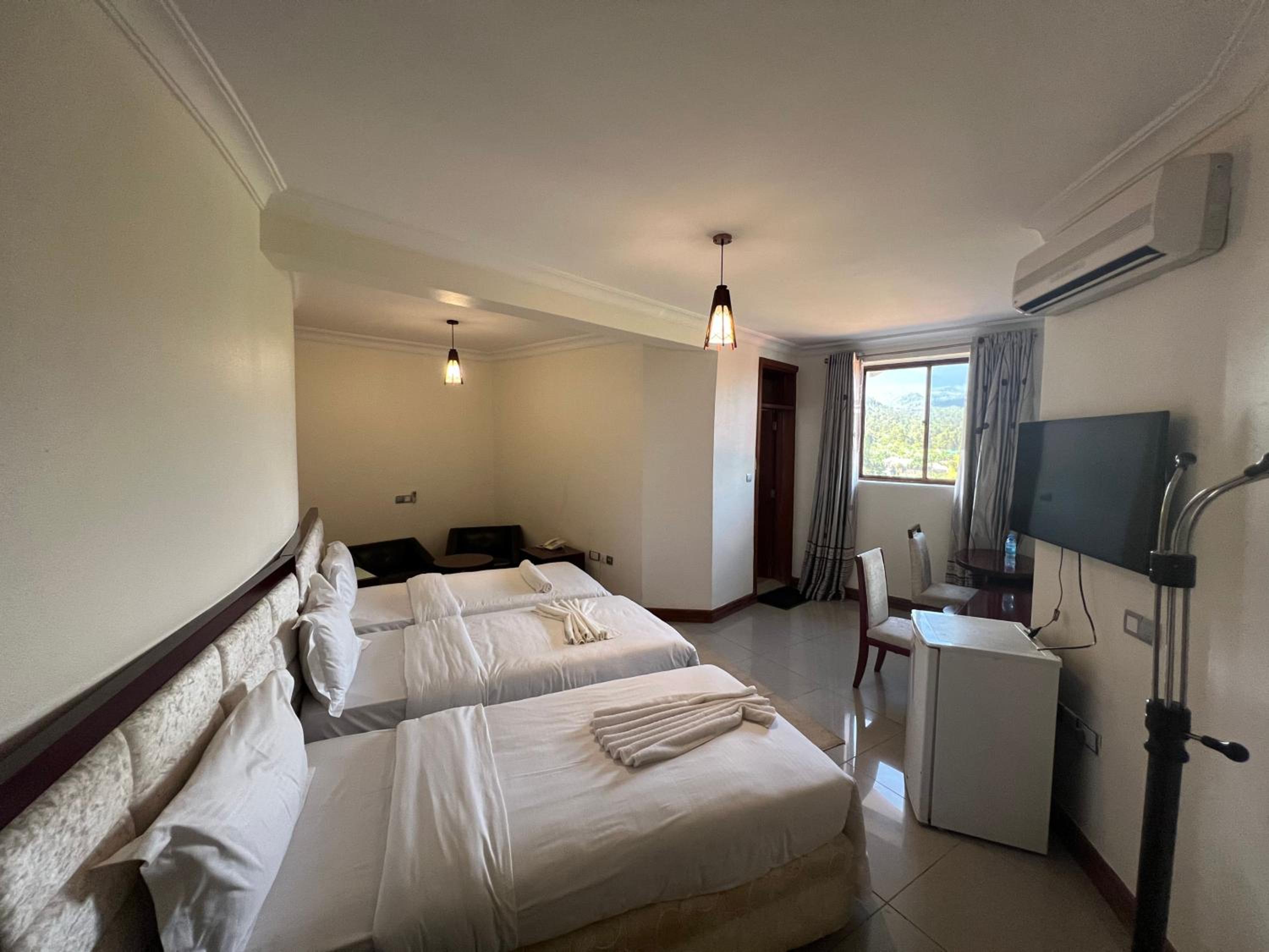 Standard Triple Room photo 2