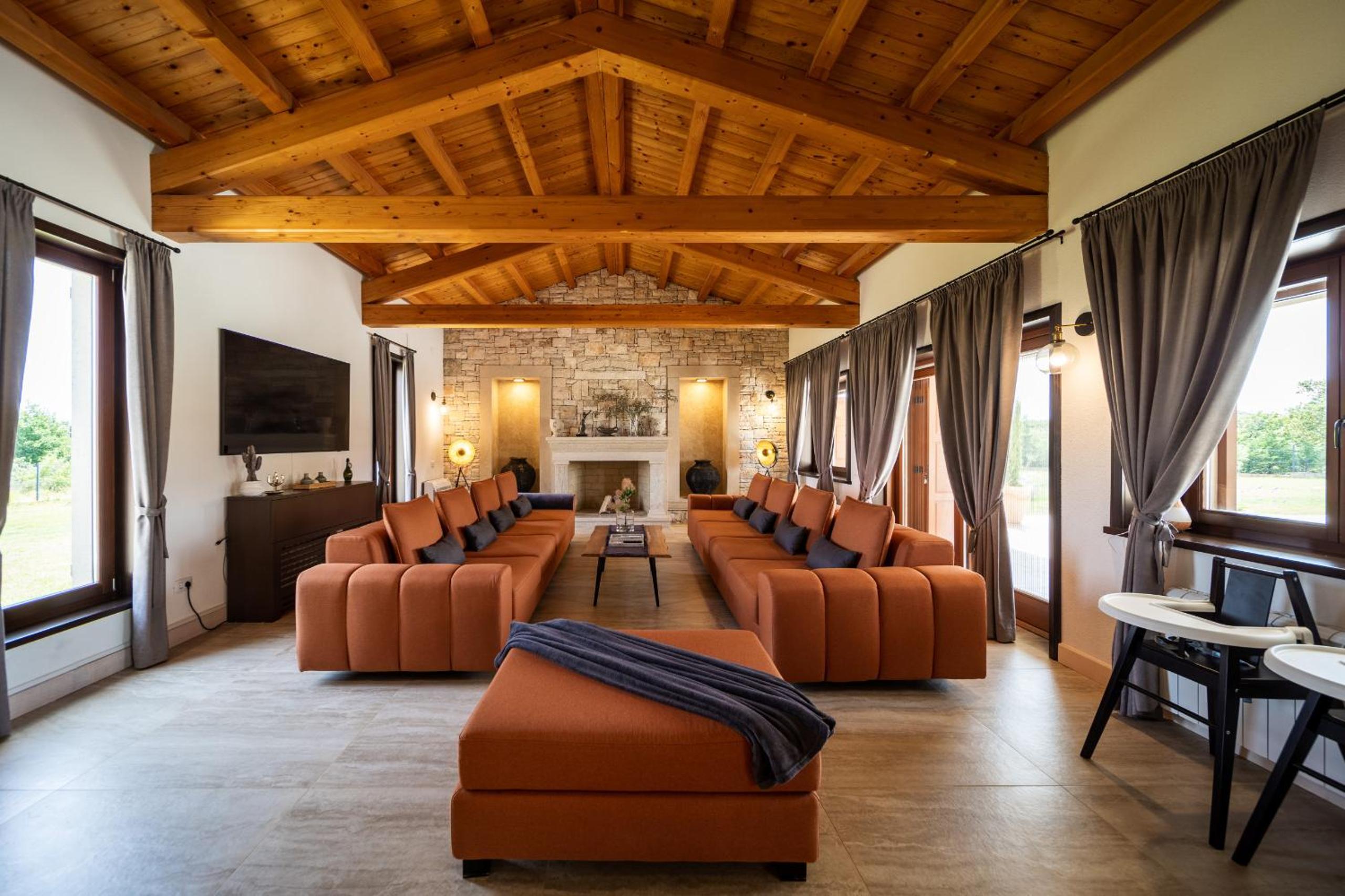 Villa photo 1