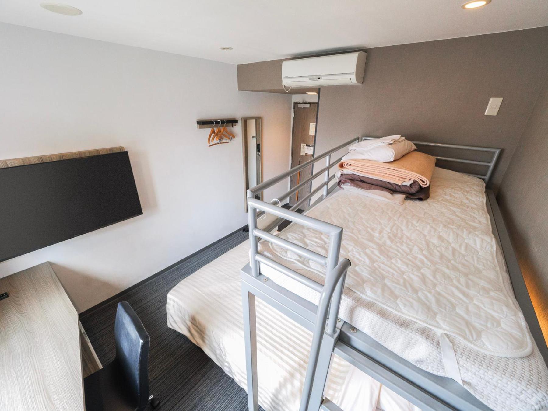 Room with Small Double Bed and Loft Bed - Non-Smoking - Photo 3