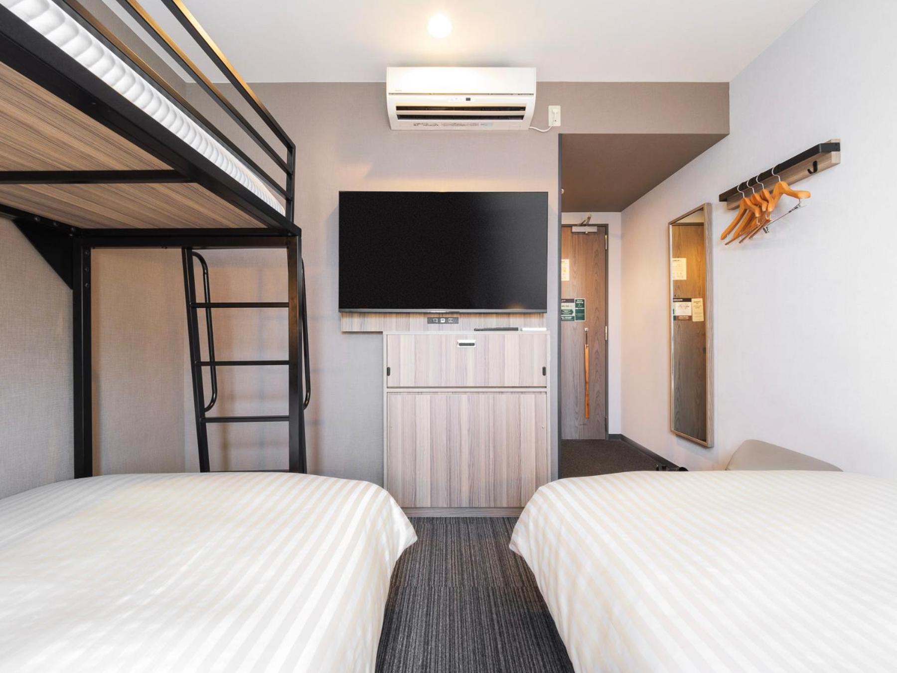 Triple Room - Non - Smoking - Photo 11