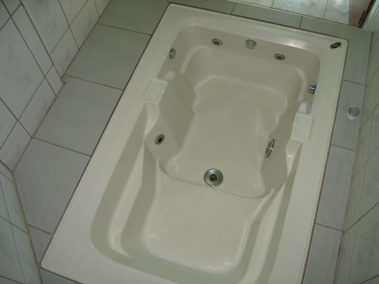 Superior Double Room with Spa Bath - Photo 3