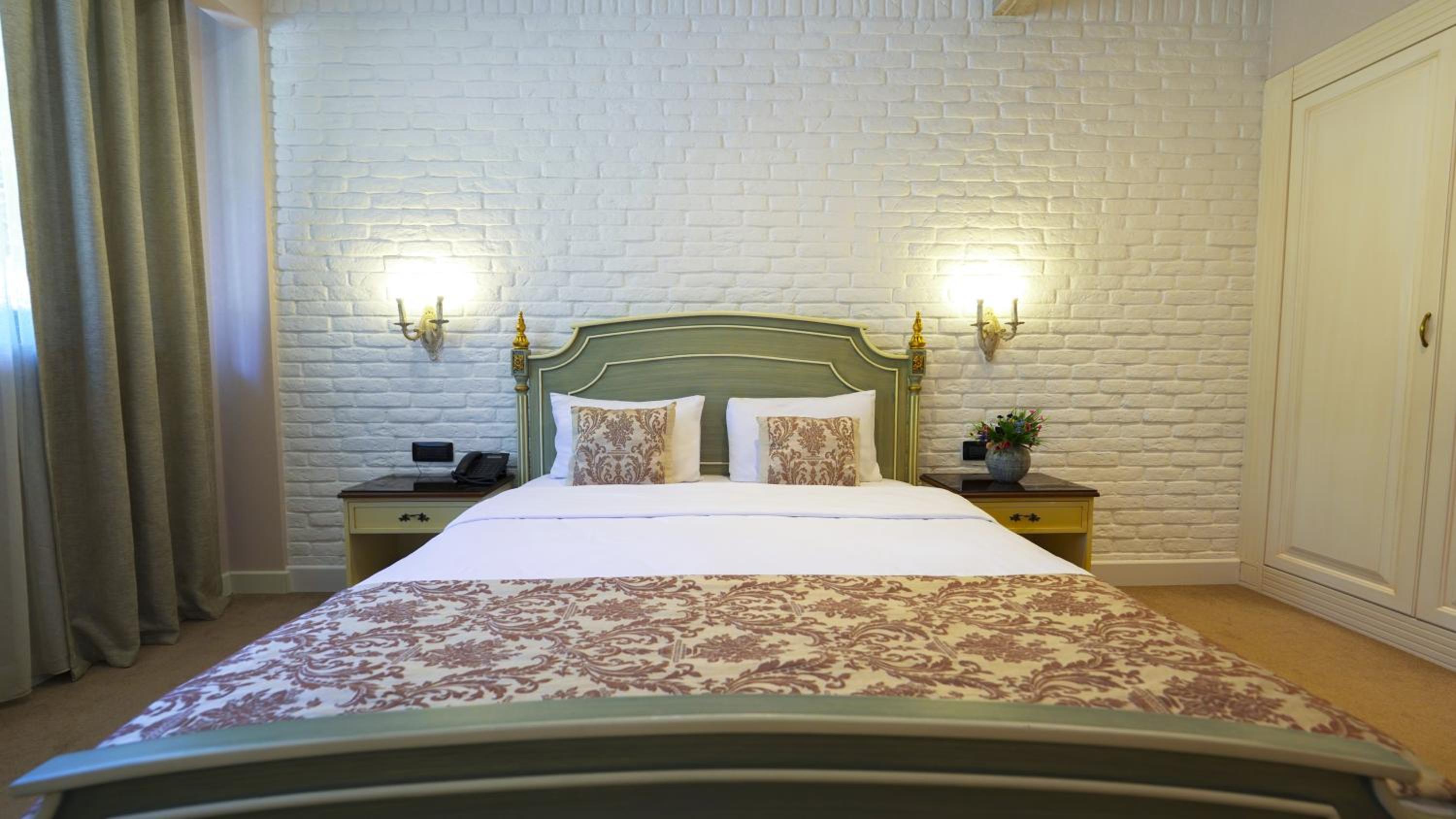 Standard Double or Twin Room photo 2