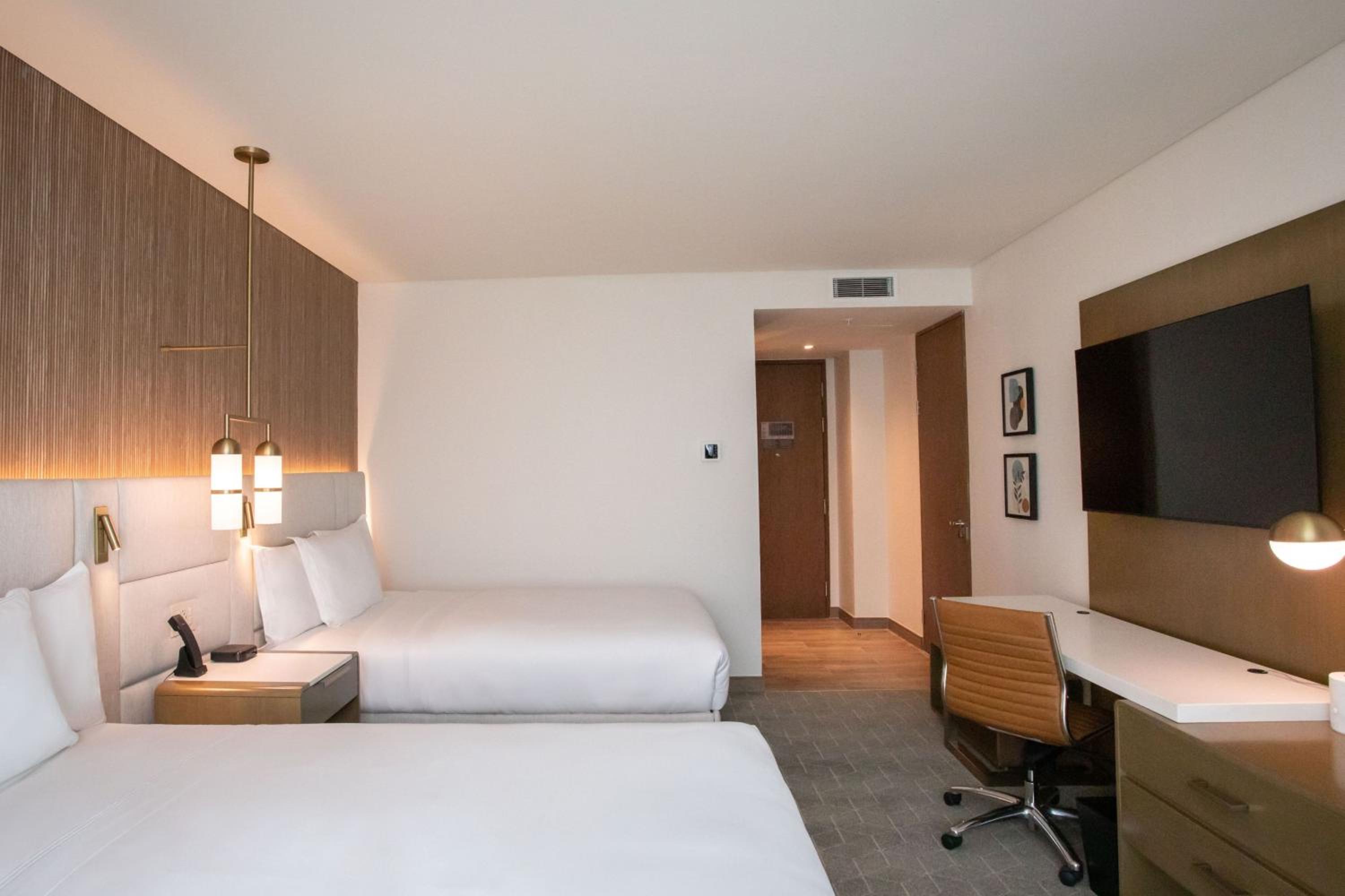 Standard Double Room with Two Double Beds photo 3