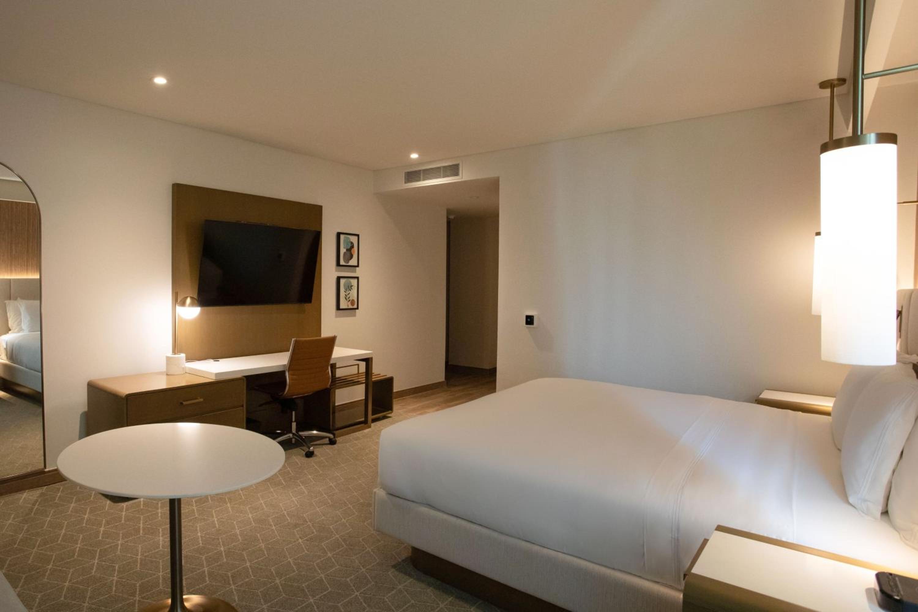 Superior King Room photo 2