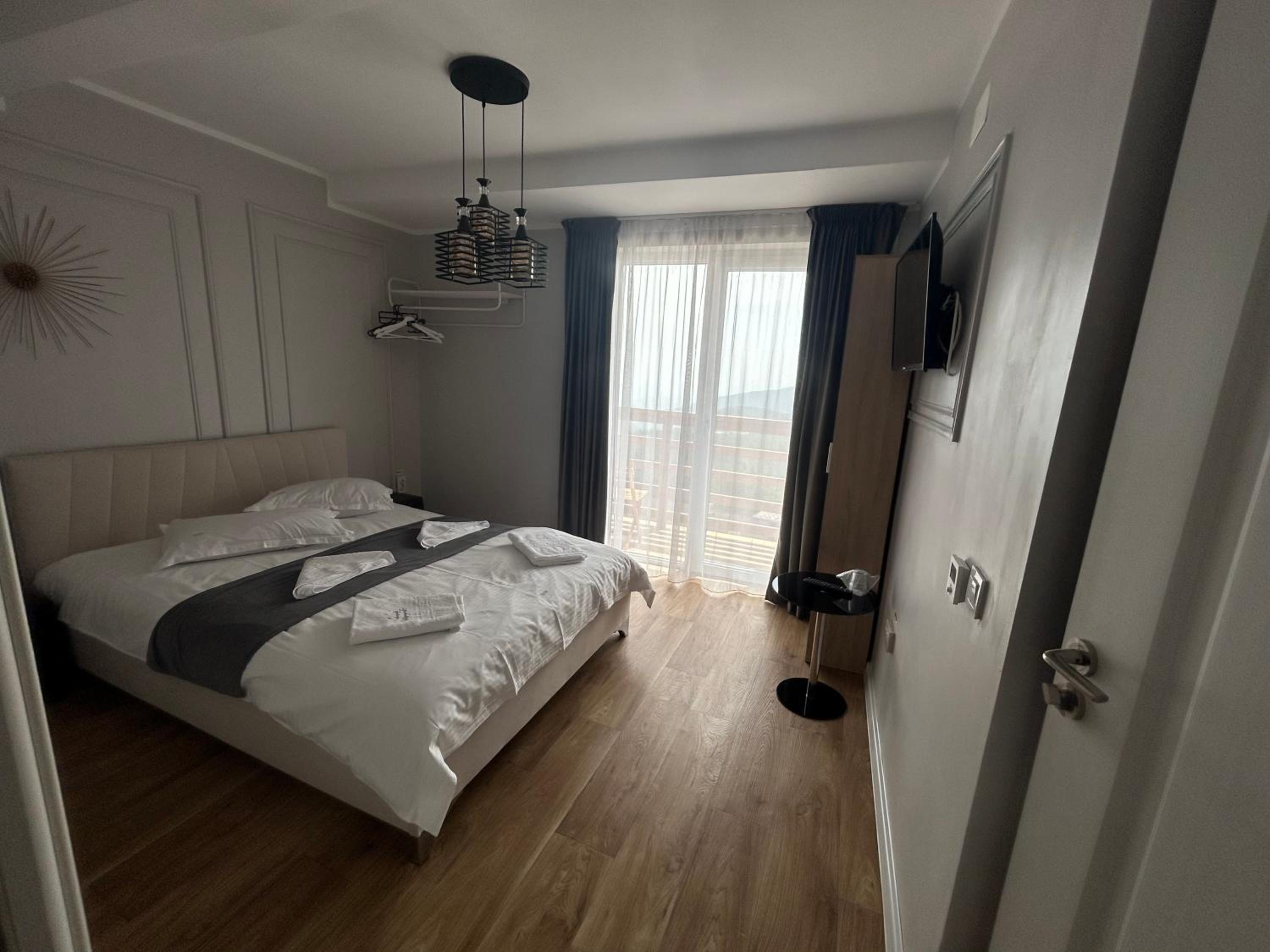 Double Room with Balcony photo 2