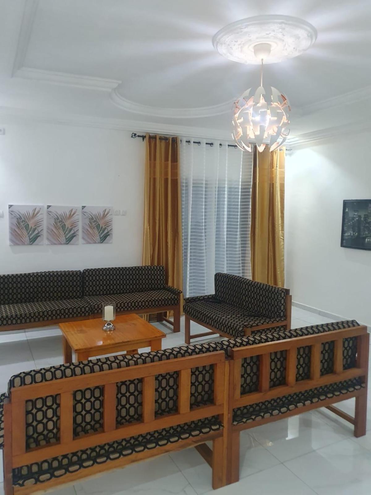 Apartment with Balcony photo 1