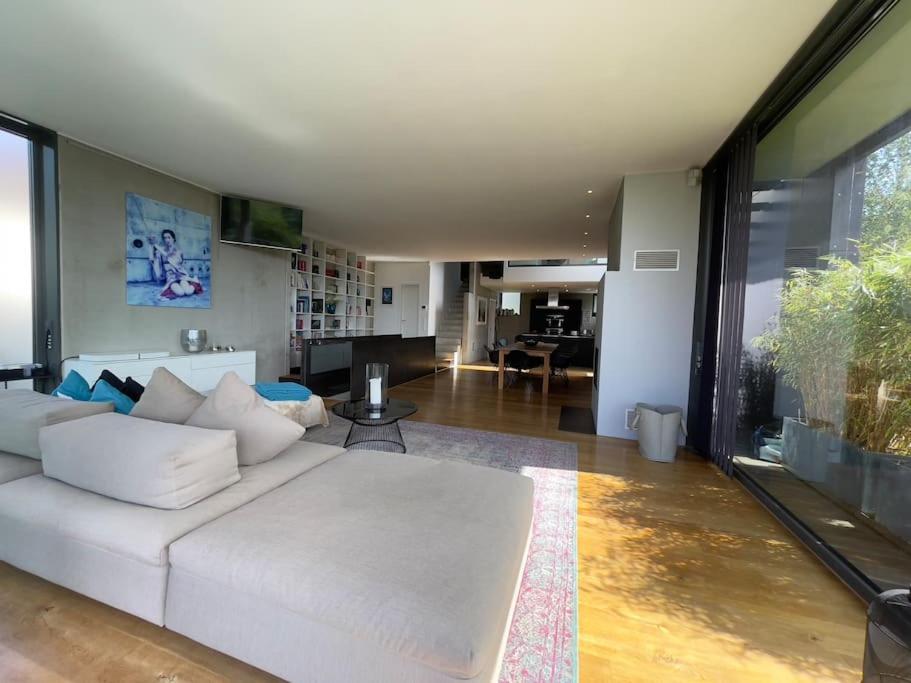 Three-Bedroom Villa photo 1